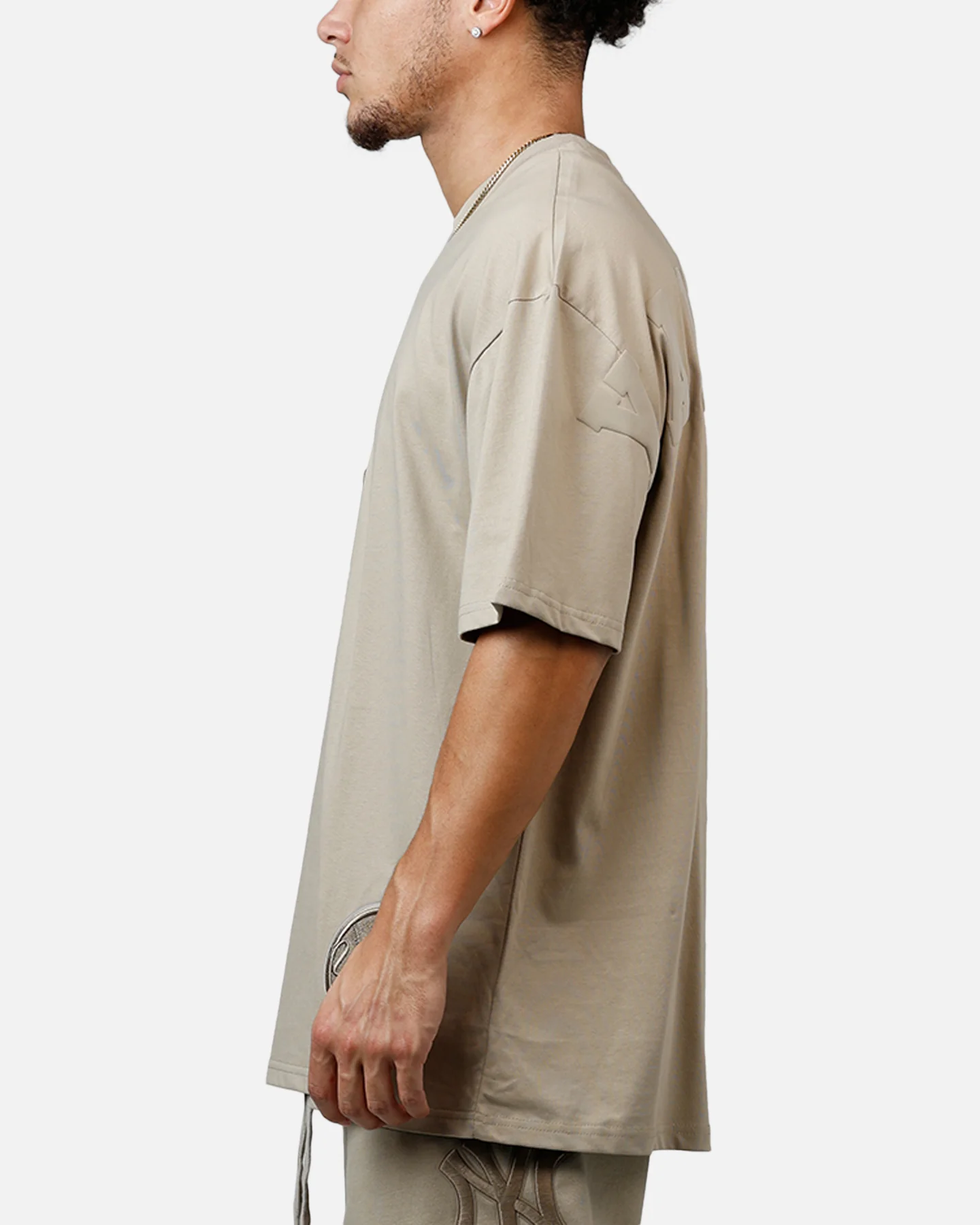 Pro Standard New York Yankees Wingspan T-Shirt Taupe - Image 5