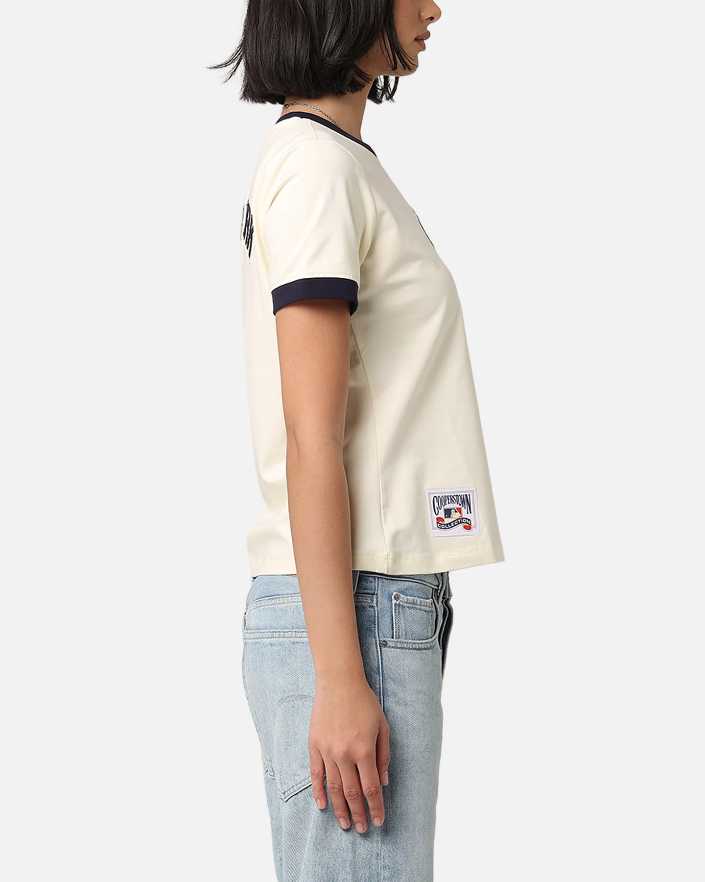 Pro Standard Women's New York Yankees Retro T-Shirt Eggshell/Midnight Navy - Image 5
