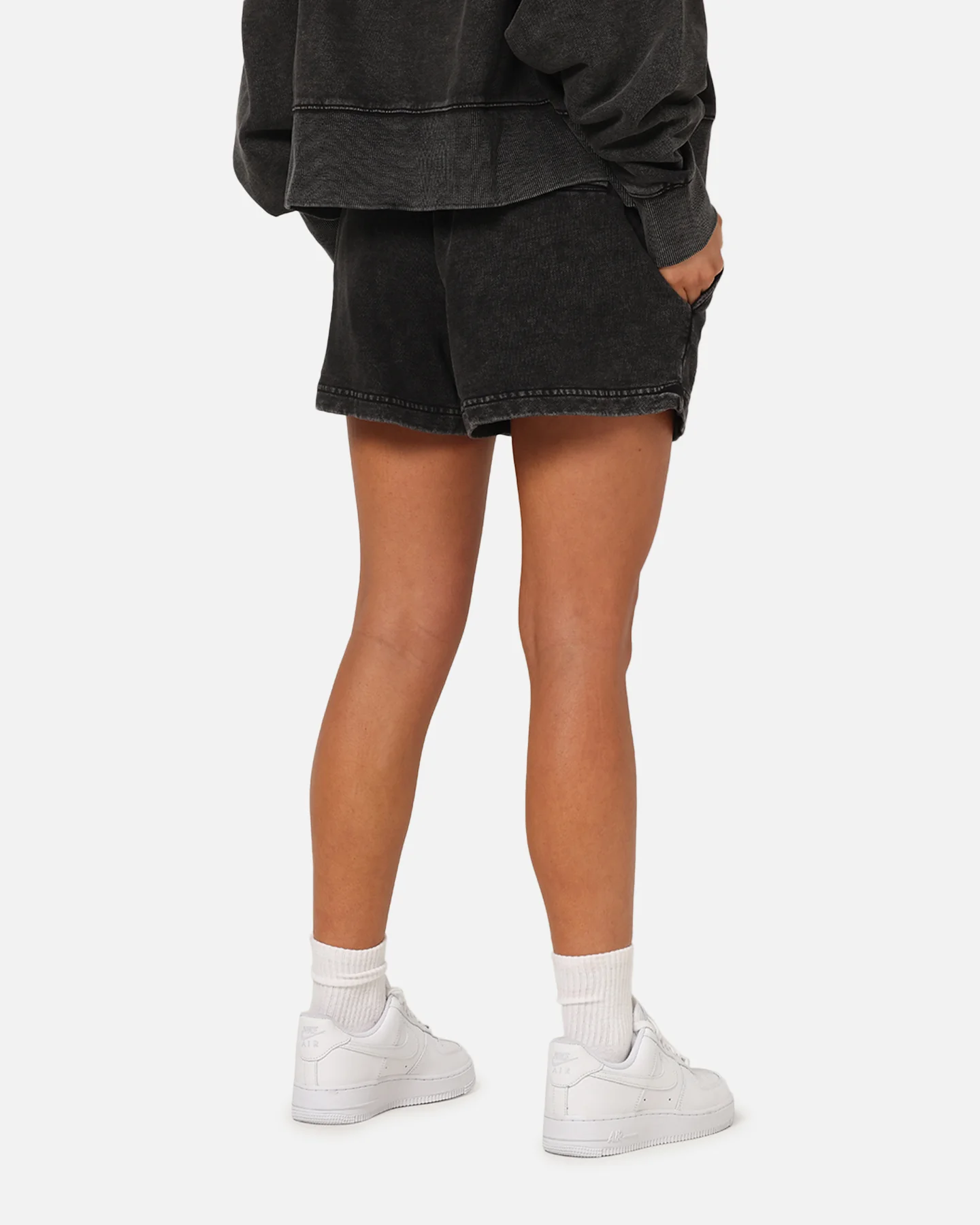 Pro Standard Women's New York Yankees Washed Crystaline Shorts Washed Black - Image 5