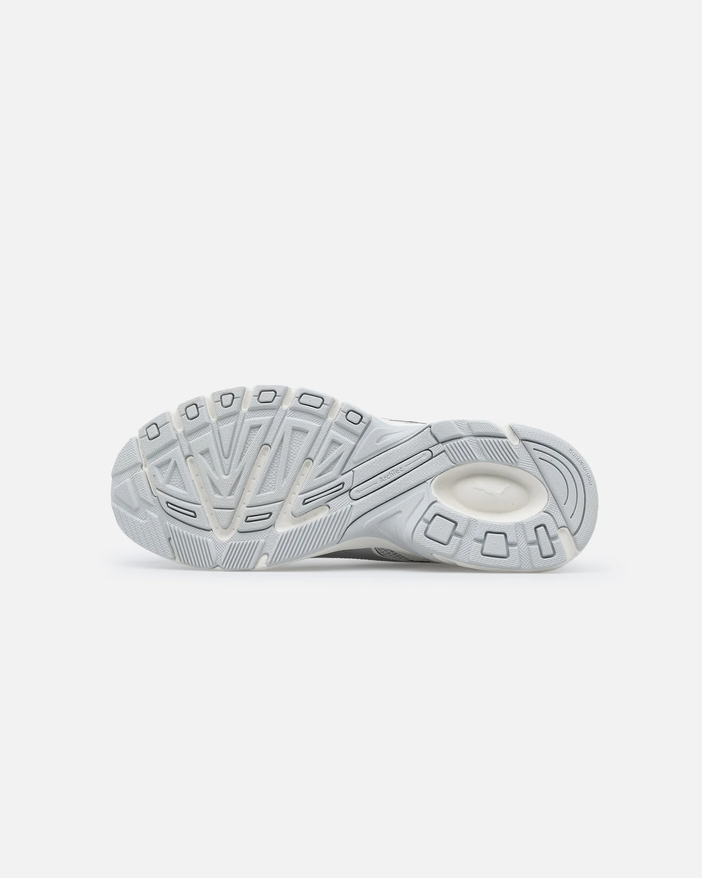 Puma Milineo Tech Silver - Image 3