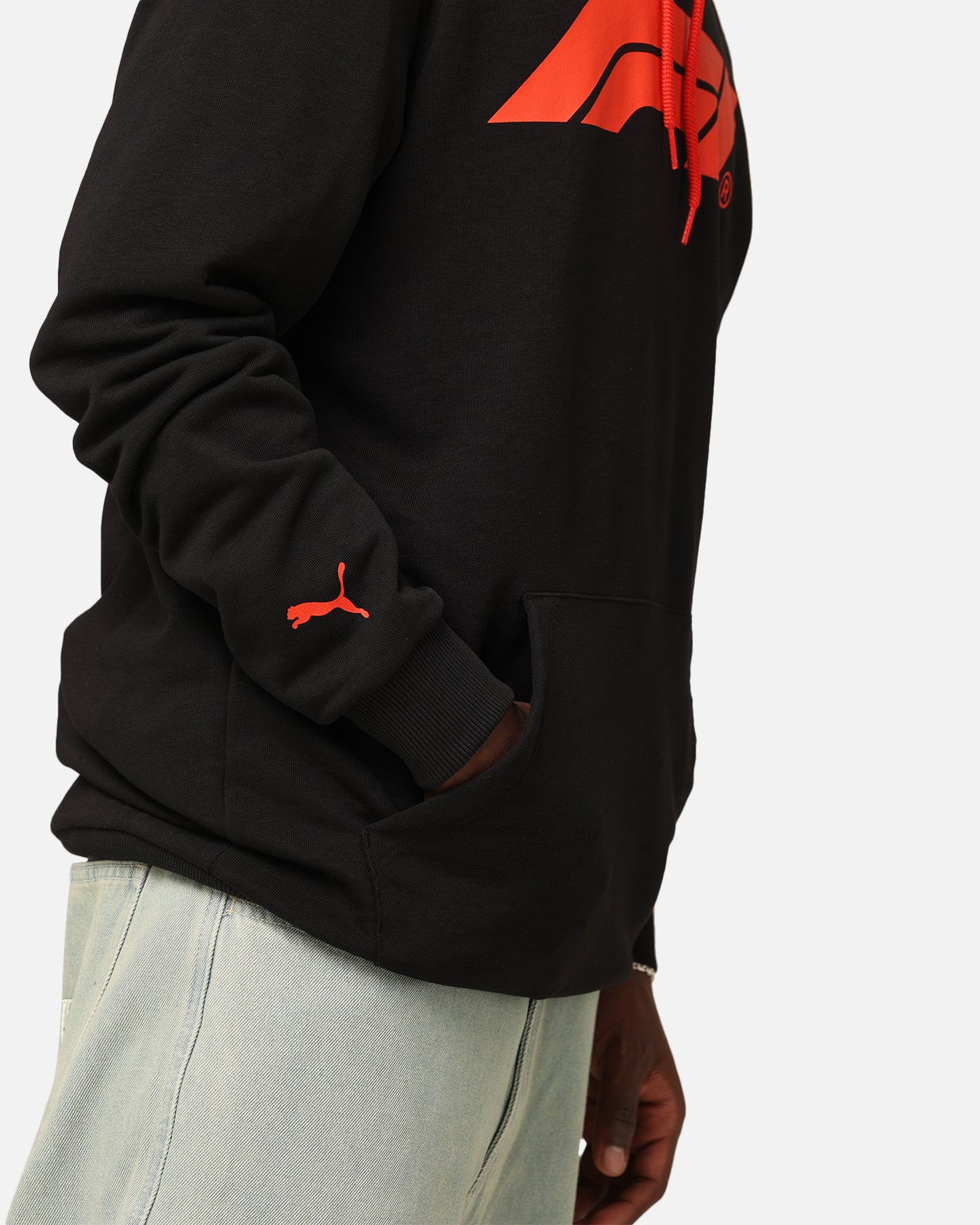 Puma X F1 Essential Logo Hoodie Puma Black - Image 6