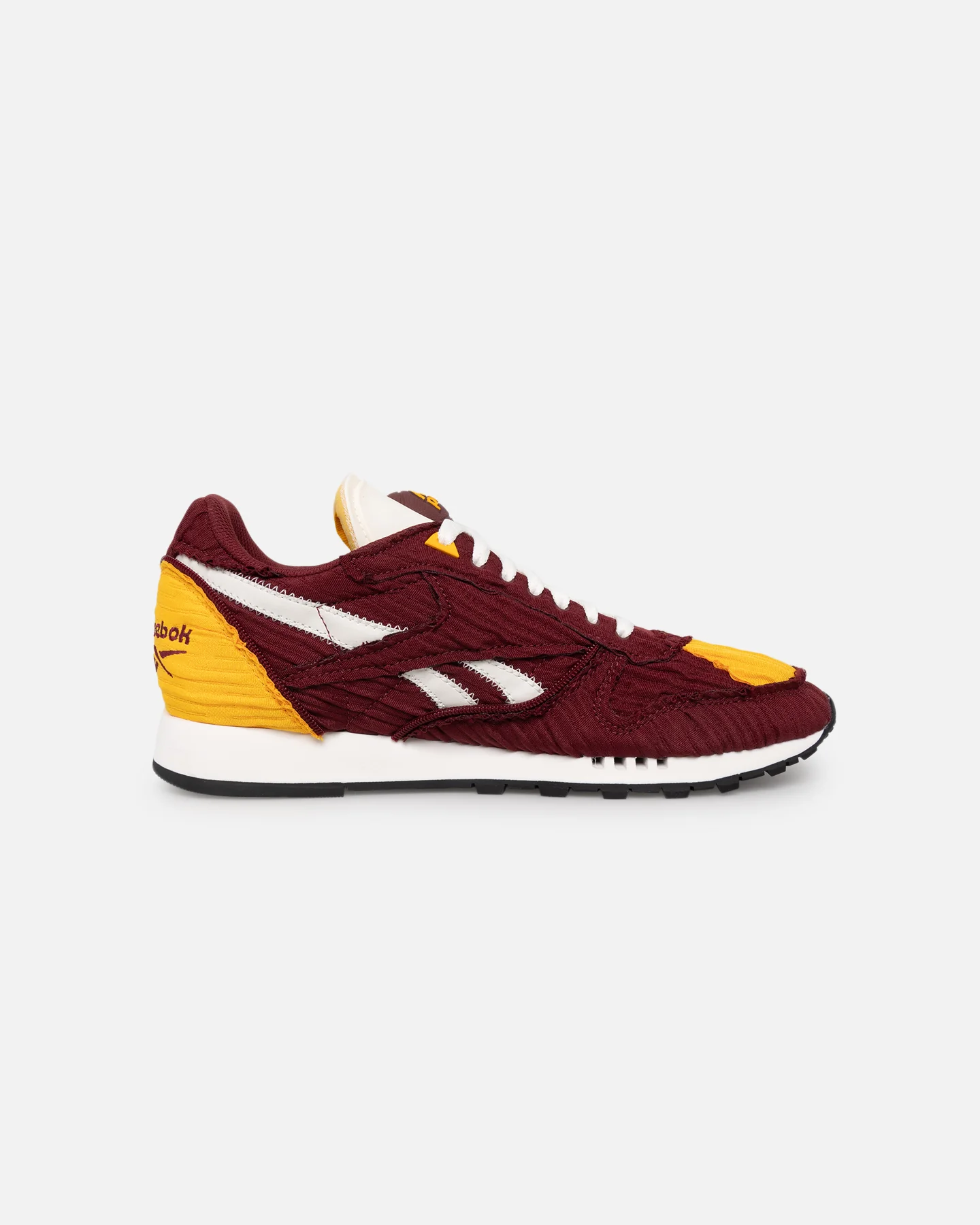 Reebok X MARKET Classic Leather Pump Burgundy/Gold - Image 4