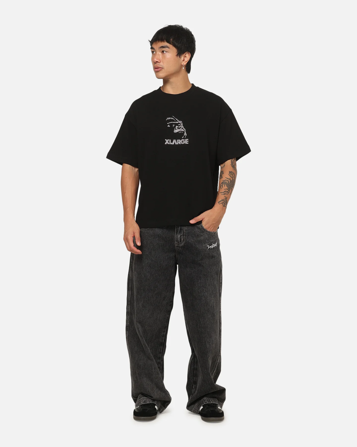 X-Large Rhinestone Gorilla Fit T-Shirt Pigment Black - Image 2