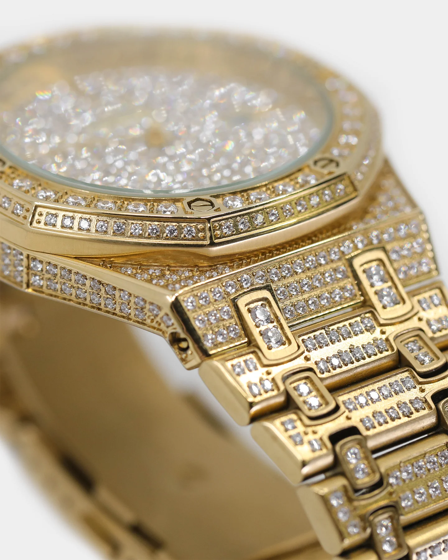Saint Morta Medio Premierre Watch Iced Gold - Image 6