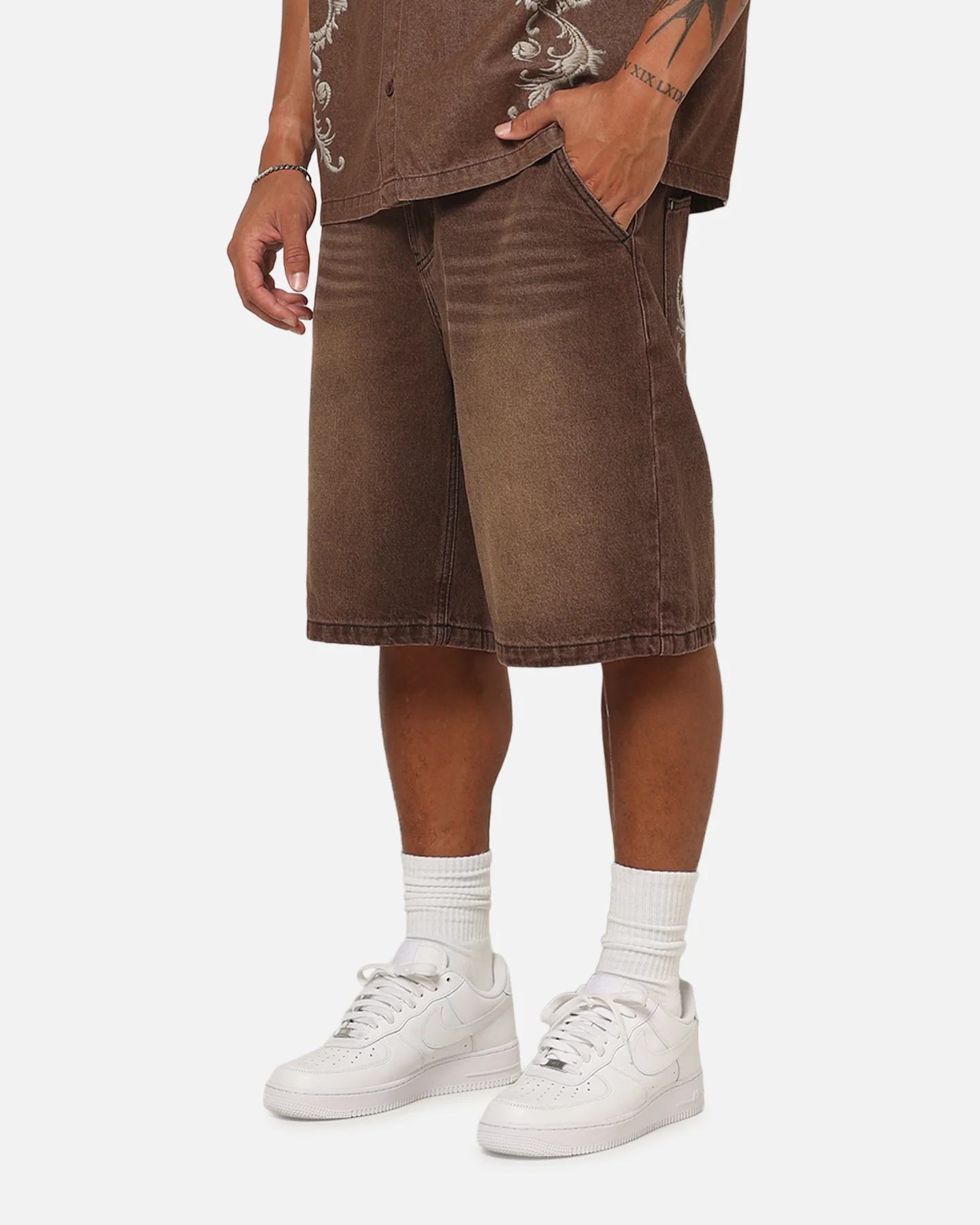 Saint Morta Amplus Baroque Jorts Dark Earth - Image 6
