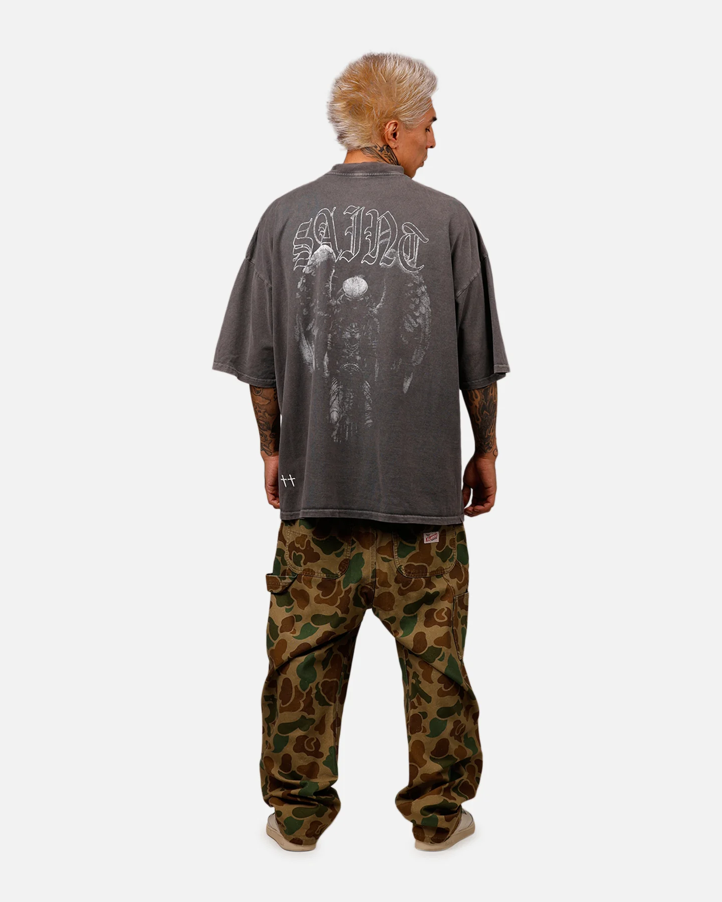 Saint Morta Baptista Mock Neck T-Shirt Washed Charcoal - Image 6