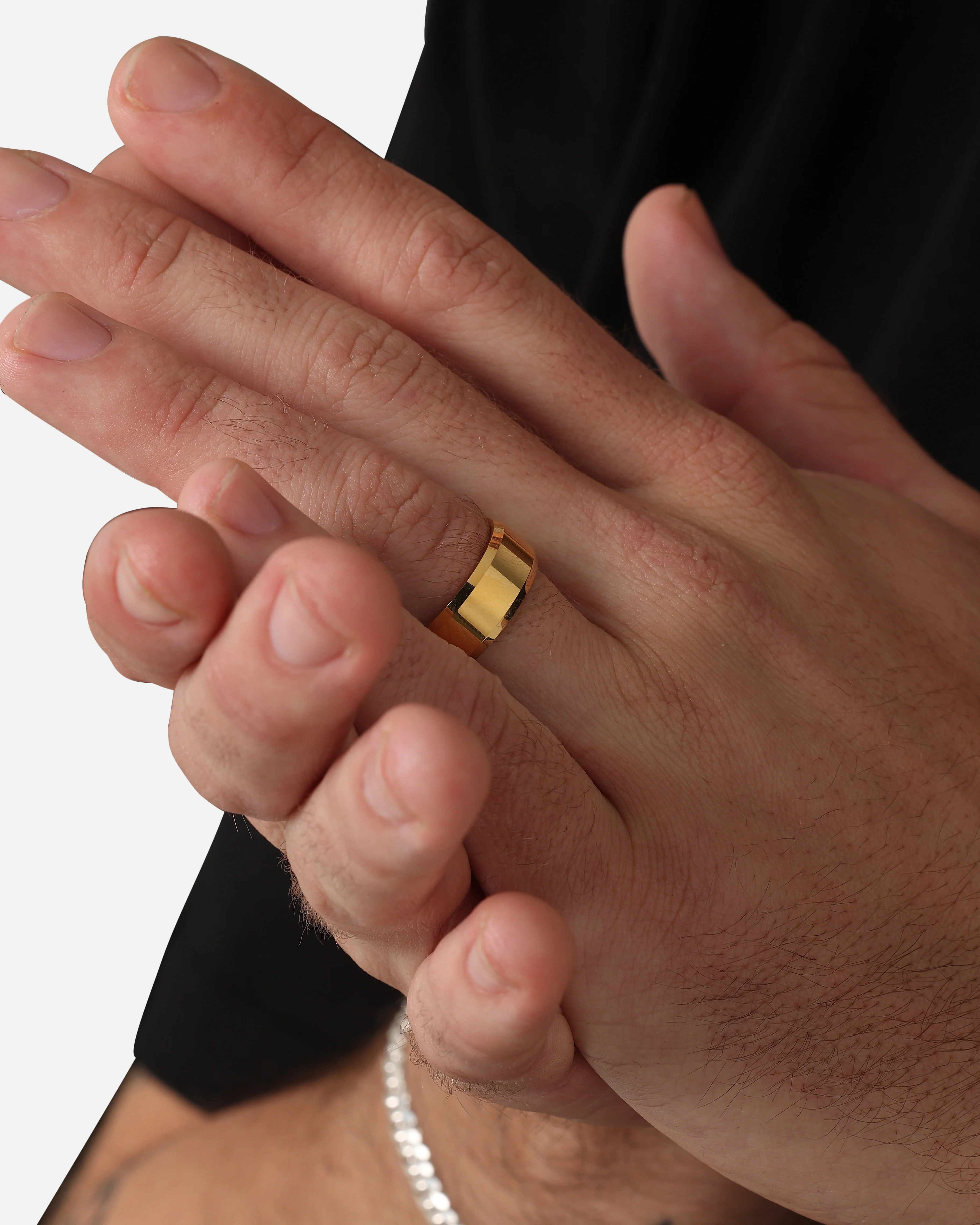 Saint Morta Beveled Band Ring Gold/Tungsten - Image 2