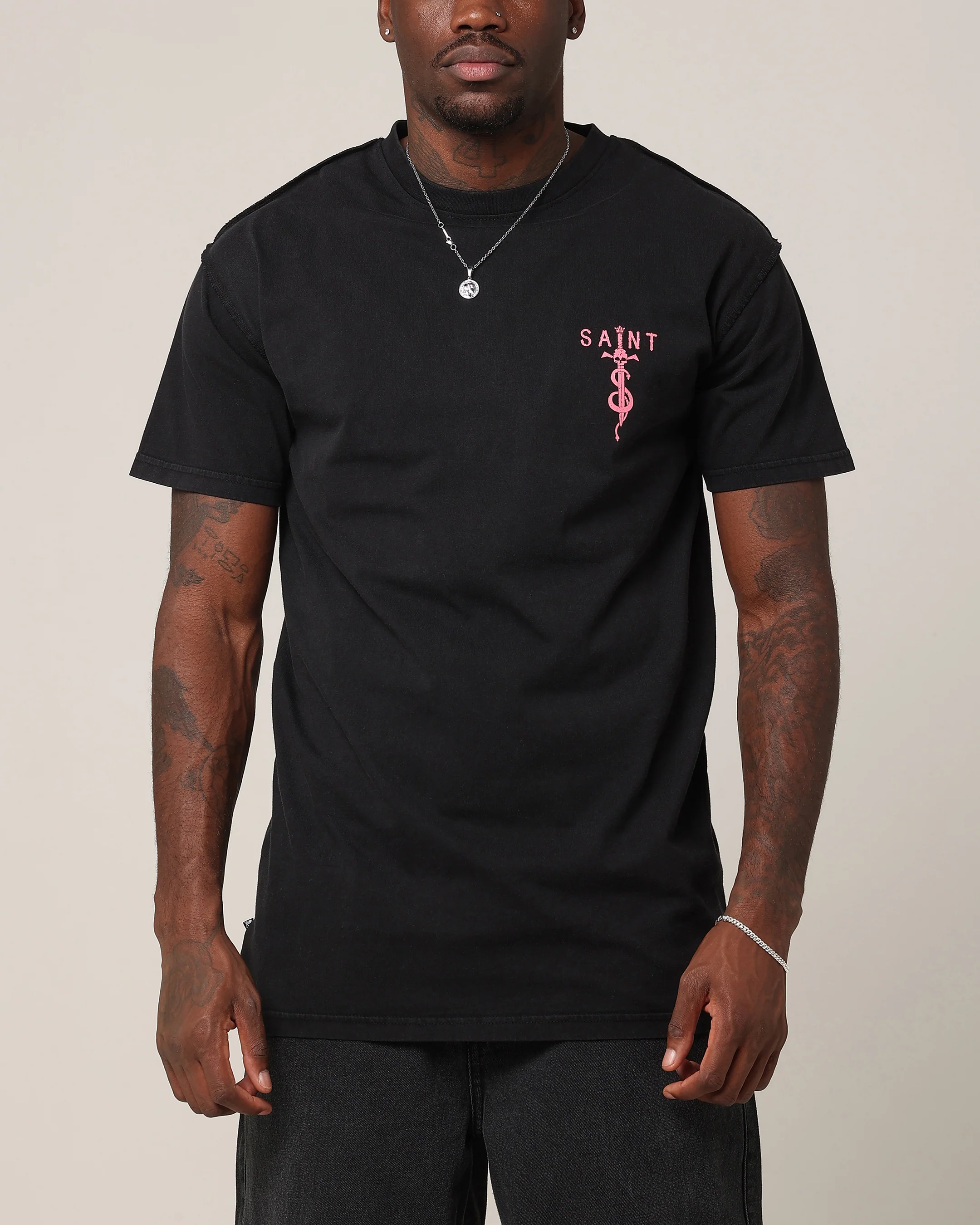 Saint Morta Daggers Lafayette T-Shirt Vintage Black/Pink - Image 2