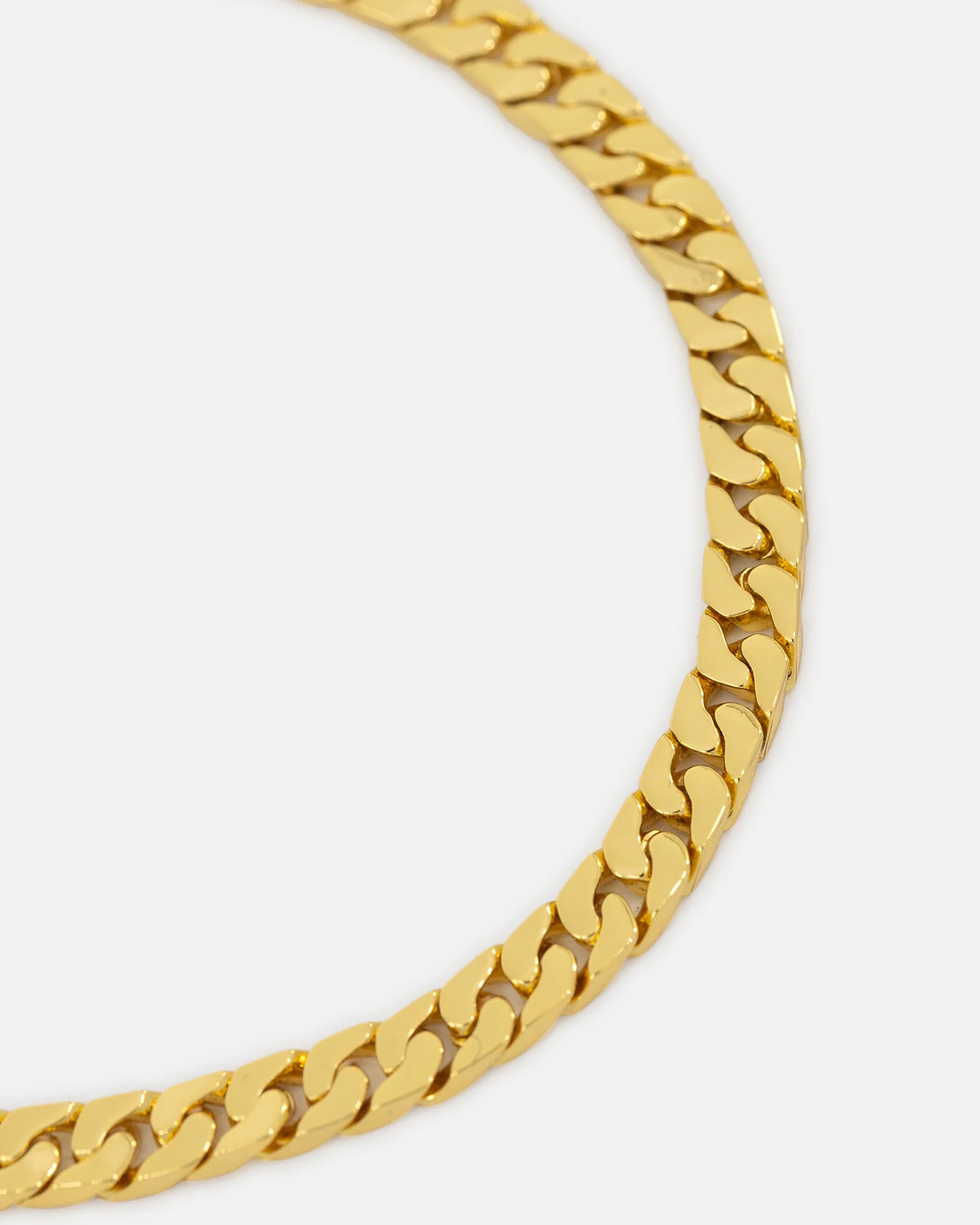 Saint Morta Flat Faced Curb Bracelet Gold - Image 7