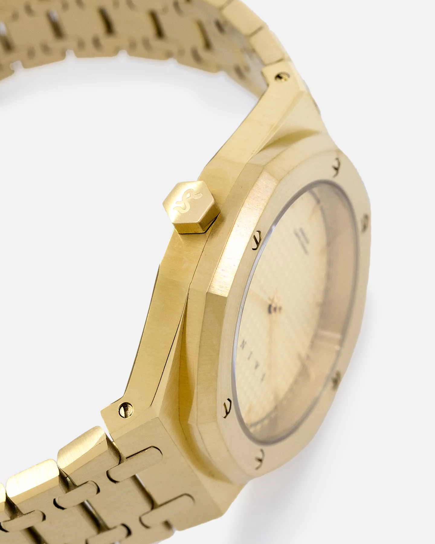 Saint Morta Hex Premiere Watch Gold - Image 6