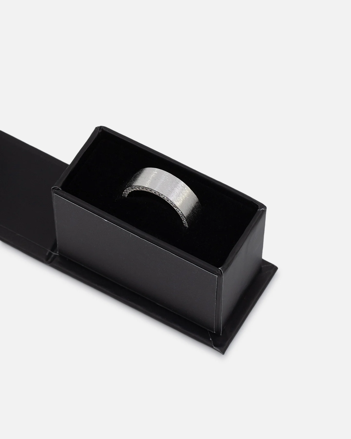 Saint Morta Iced Band Ring Iced White Gold - Image 7