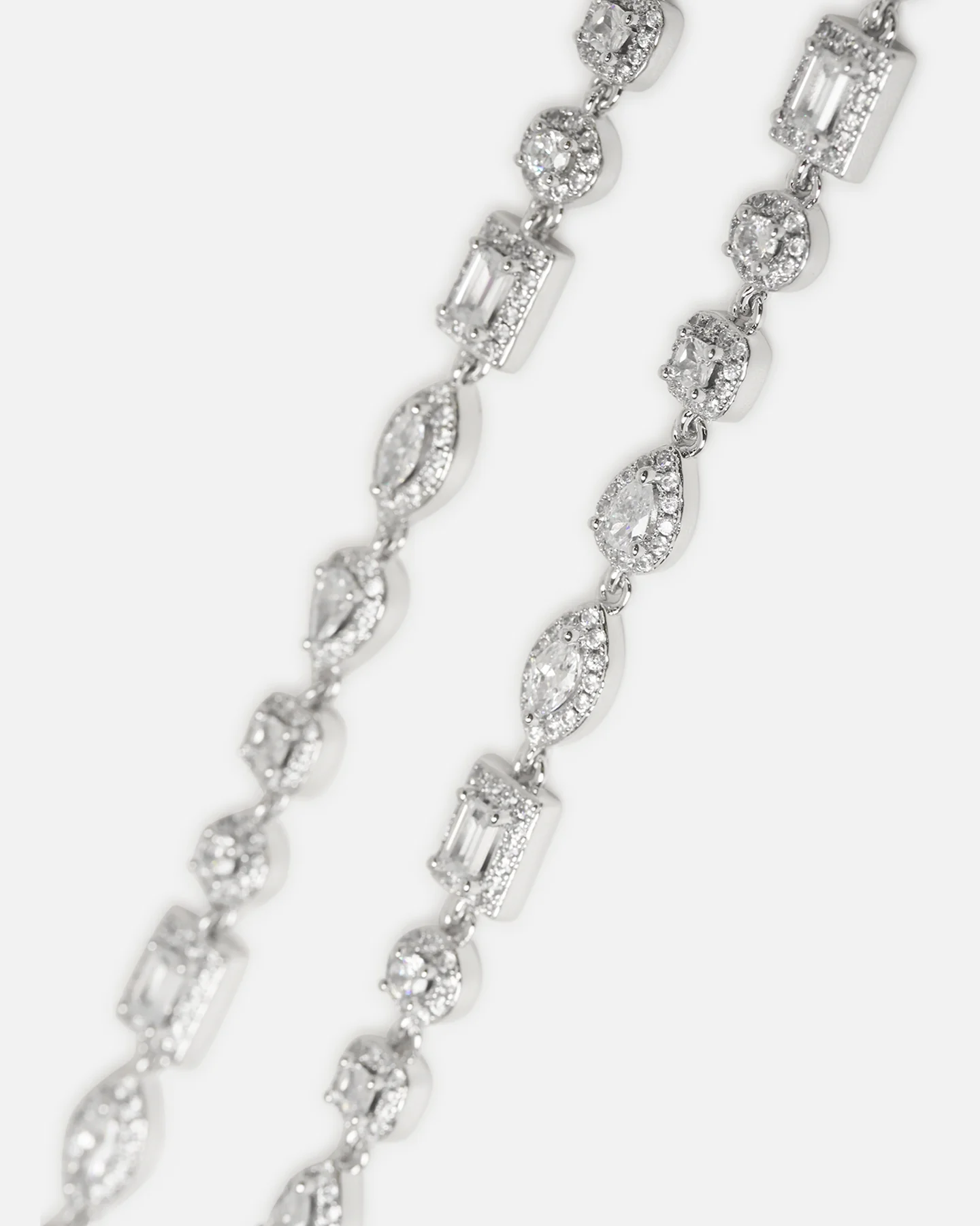 Saint Morta Iced Cluster Chain Iced White Gold - Image 7