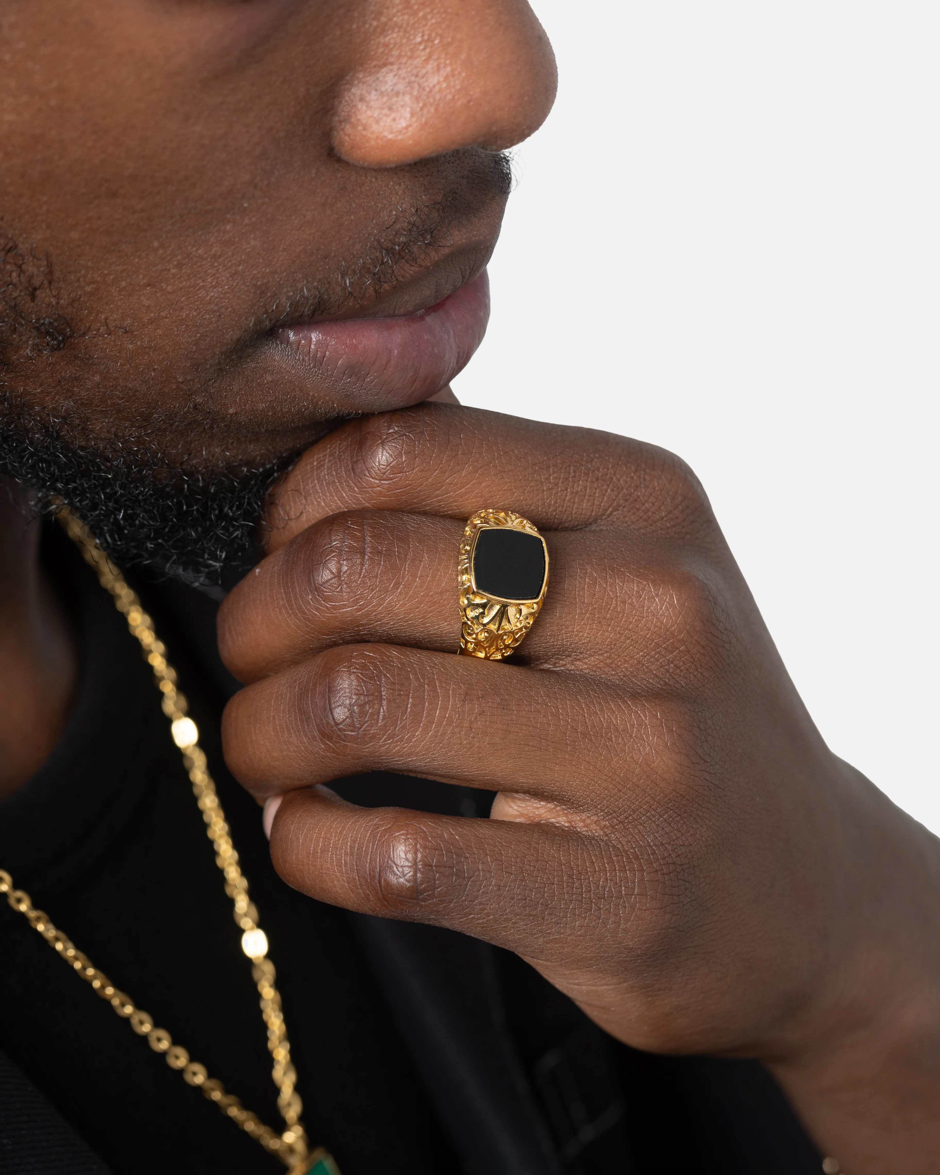 Saint Morta Onyx Square Ring Gold - Image 4