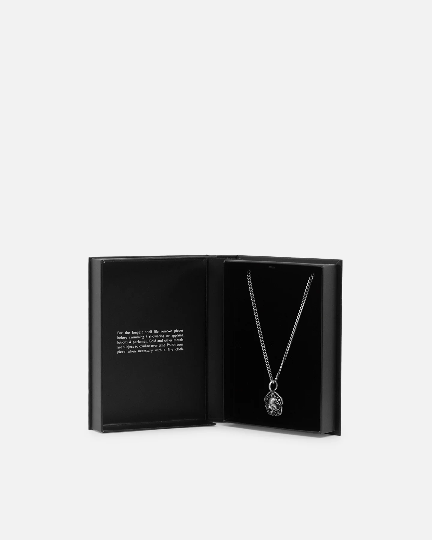 Saint Morta Skull And Roses Necklace Stainless Steel - Image 8