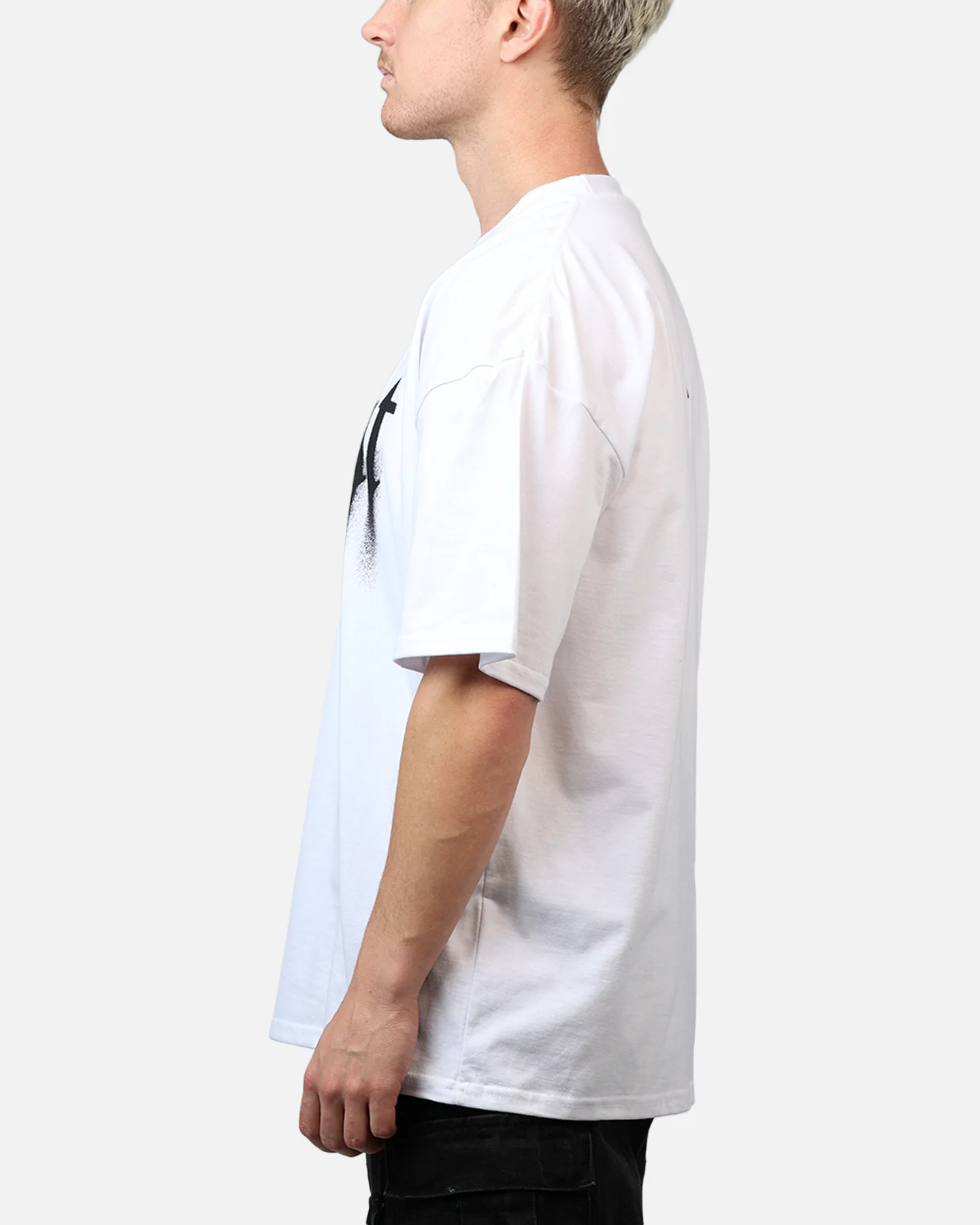 Saint Morta Spray T-Shirt White - Image 5