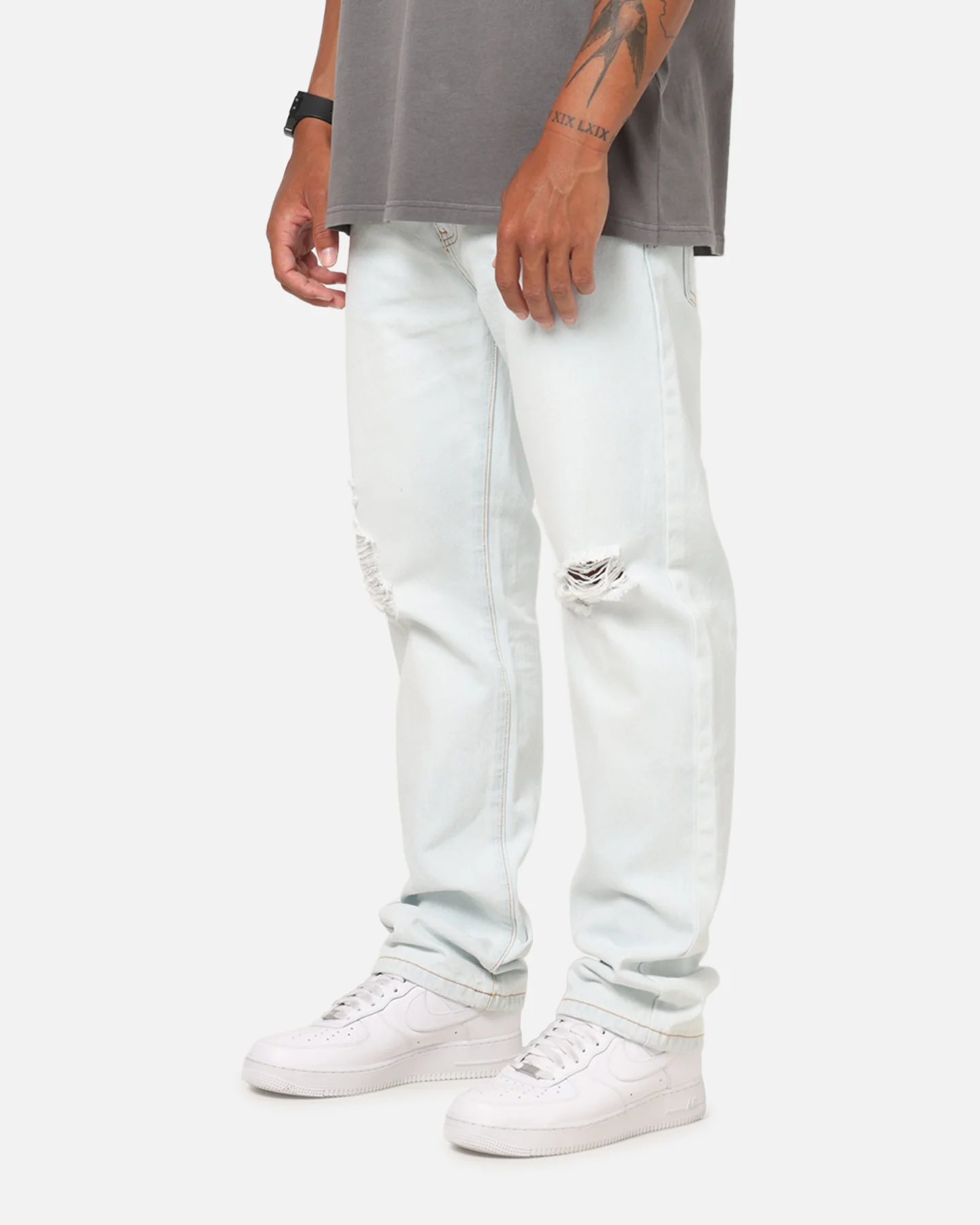 Saint Morta Verra Distressed Jeans Blue Dawn - Image 6