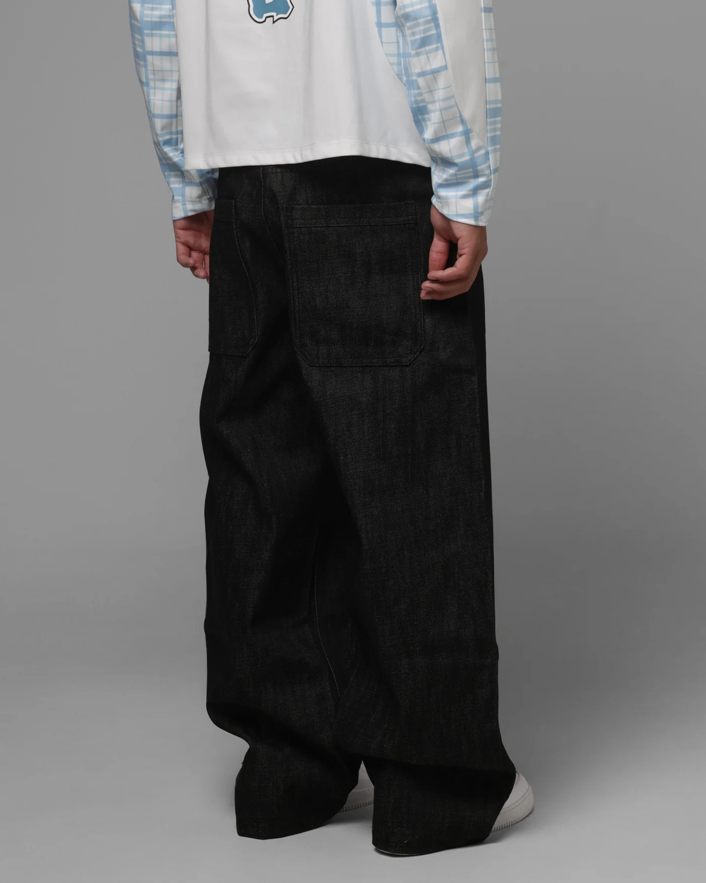Loiter Star Born Selvedge Denim Jeans Black - Image 5