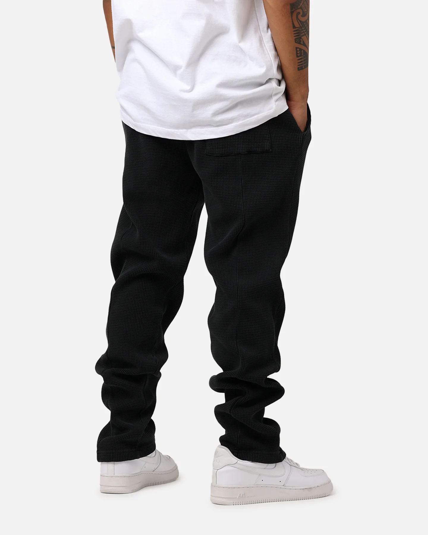 Strawberry Pleated Thermal Sweatpants Vintage Black - Image 3