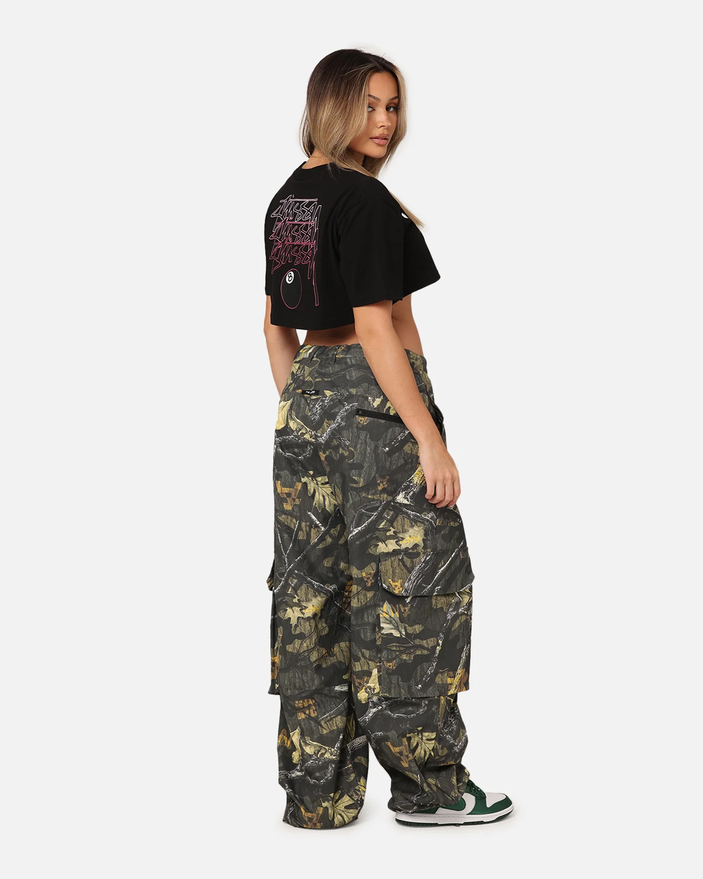 Stussy Women's 8 Ball Cropped T-Shirt Black - Image 3