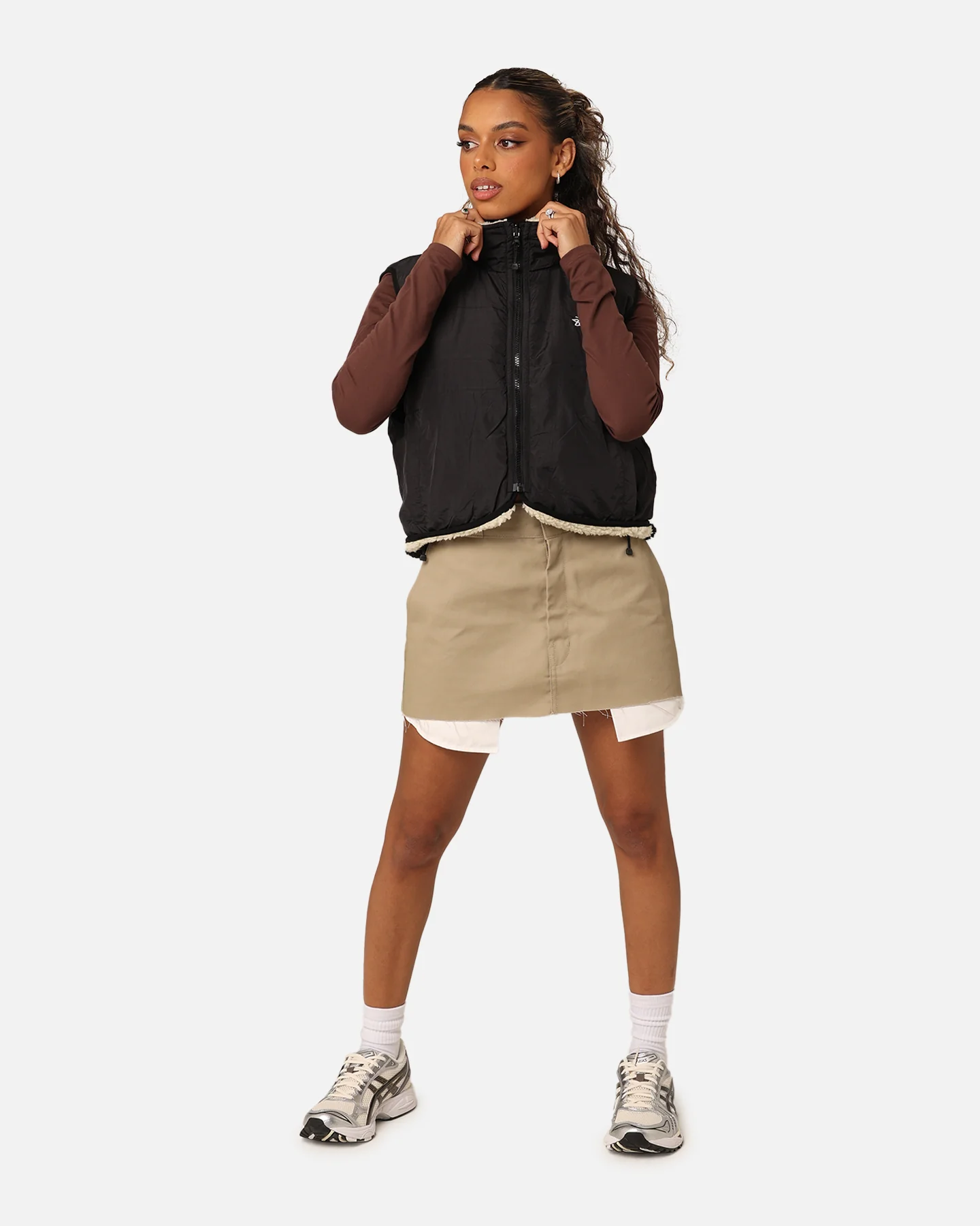 Stussy Women's 8 Ball Reversible Cropped Vest Black - Image 5