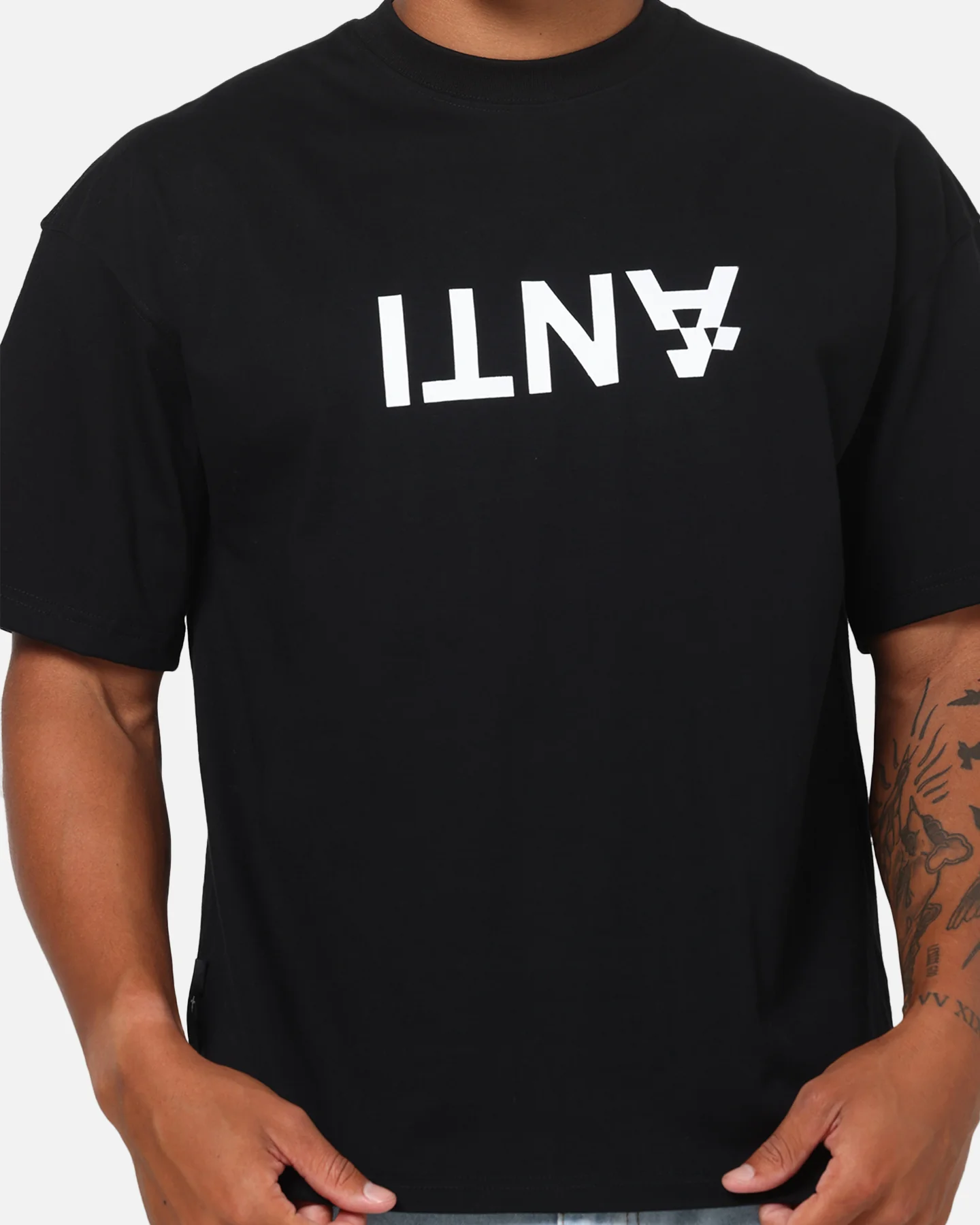 The Anti Order Reverse Logo T-Shirt Black - Image 7
