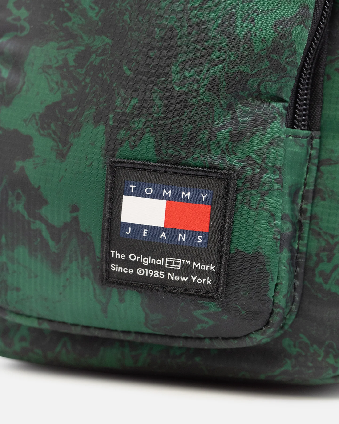 Tommy Jeans Boyhood Print Reporter Bag Court Green Print - Image 6