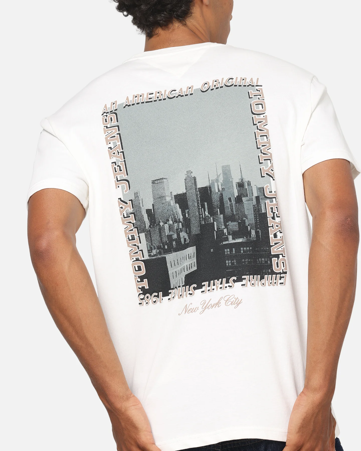 Tommy Jeans Regular Photo T-Shirt Ecru - Image 7