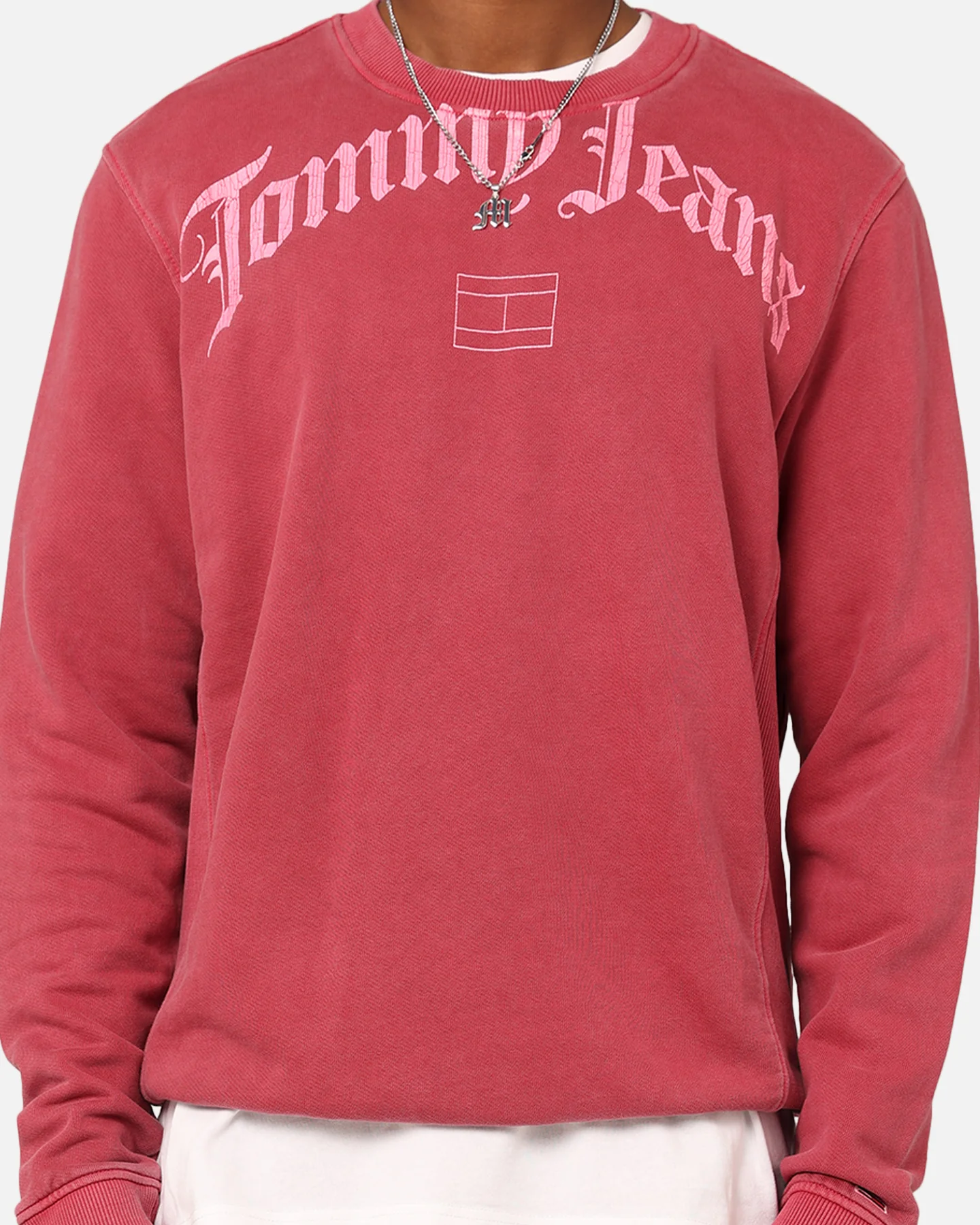Tommy Jeans Relaxed Grunge Arch Crewneck Rouge - Image 3