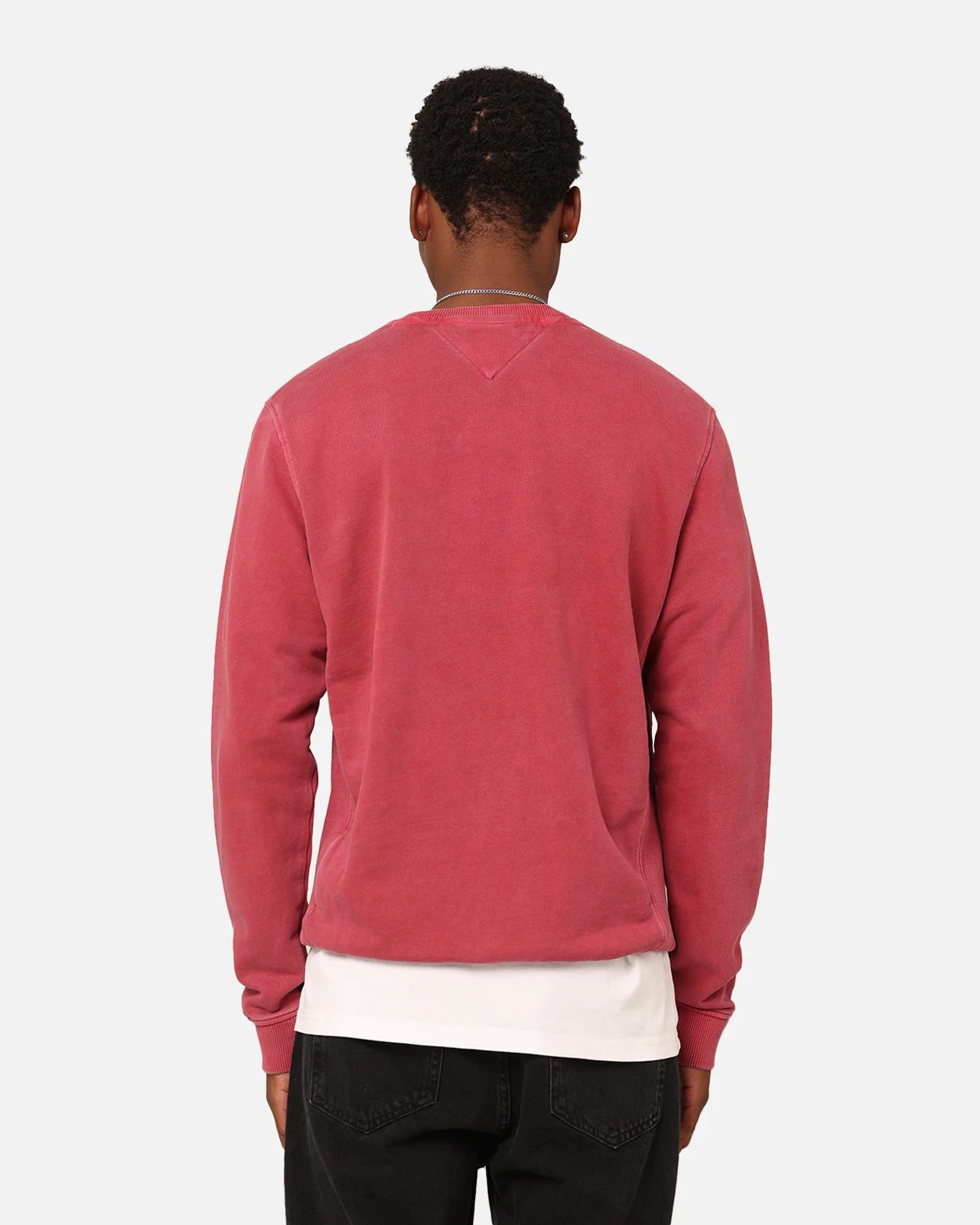 Tommy Jeans Relaxed Grunge Arch Crewneck Rouge - Image 4