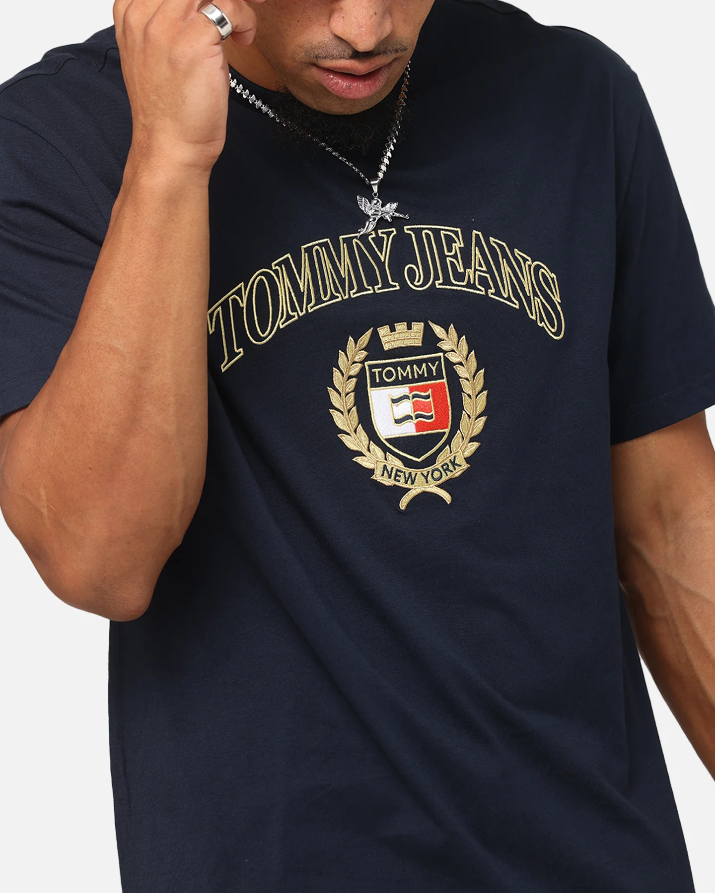 Tommy Jeans TJM Gold Crest T-Shirt Dark Night Navy - Image 6