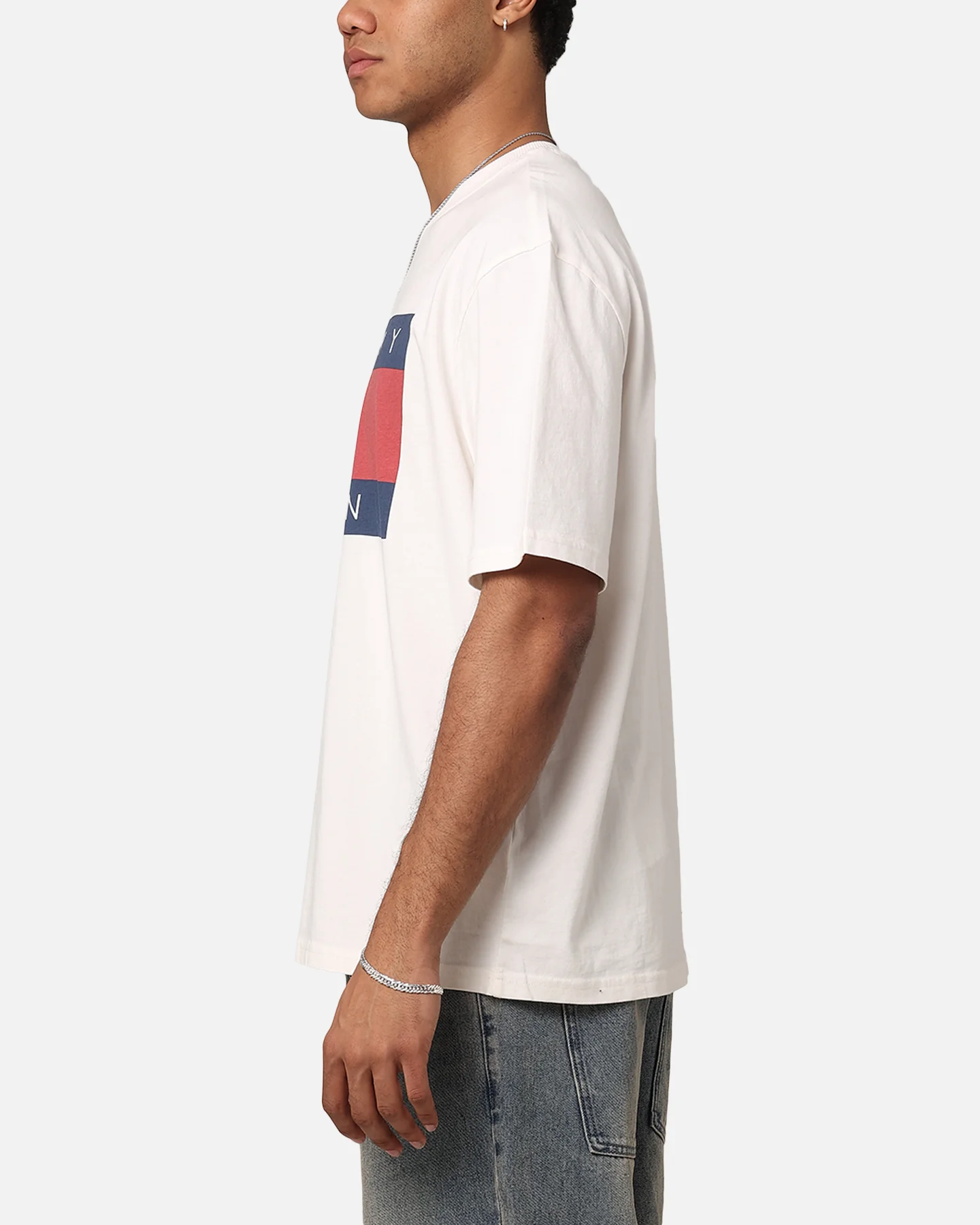 Tommy Jeans TJM Oversized Big Flag T-Shirt Ancient White - Image 5