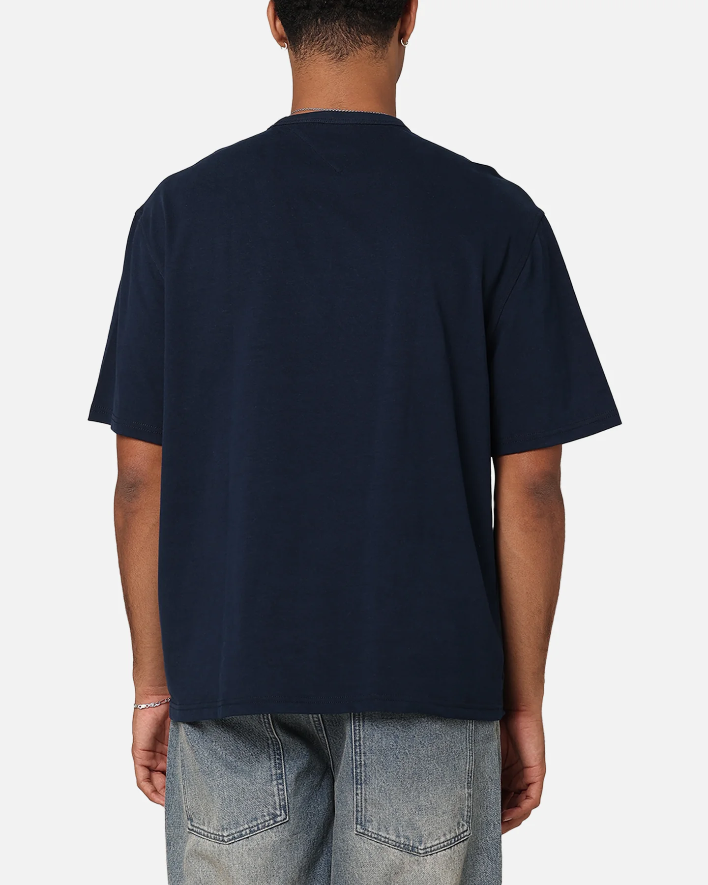 Tommy Jeans TJM OVZ Luxe Serif T-Shirt Tawny Dark Night Navy - Image 2