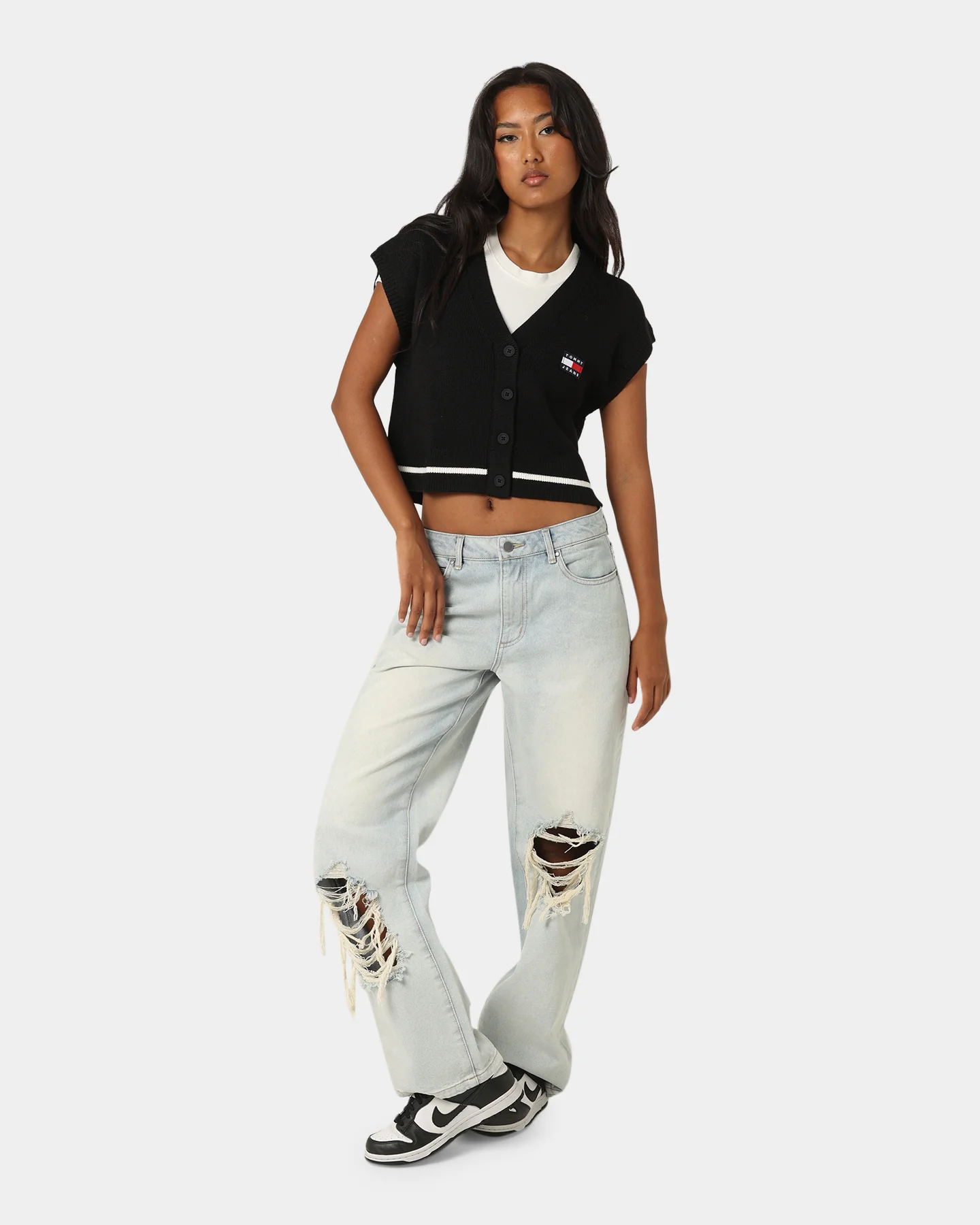 Tommy Jeans Women's TJW Badge Cardigan Vest Black - Image 2