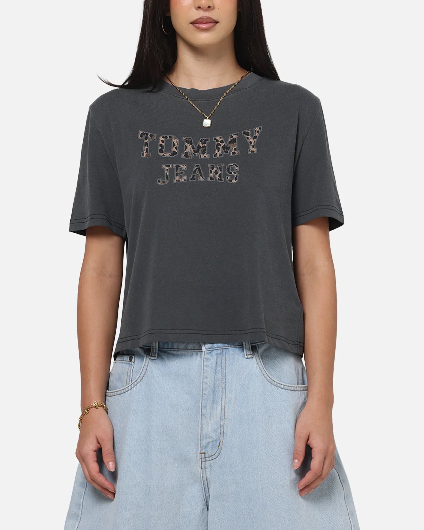 Tommy Jeans Women's TJW Boxy Leopard Varsity T-Shirt Black