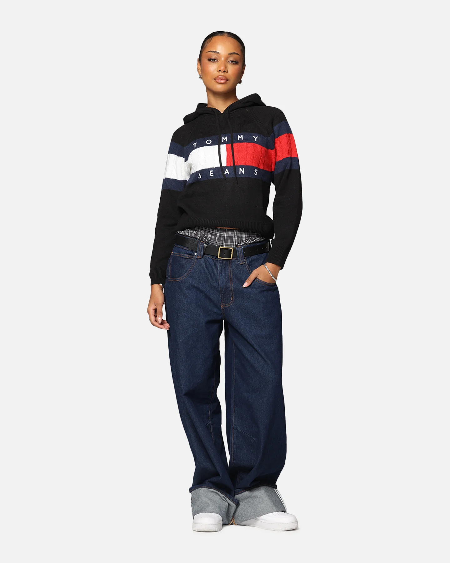Tommy Jeans Women's TJW Center Flag Hoodie Sweater Black - Image 2