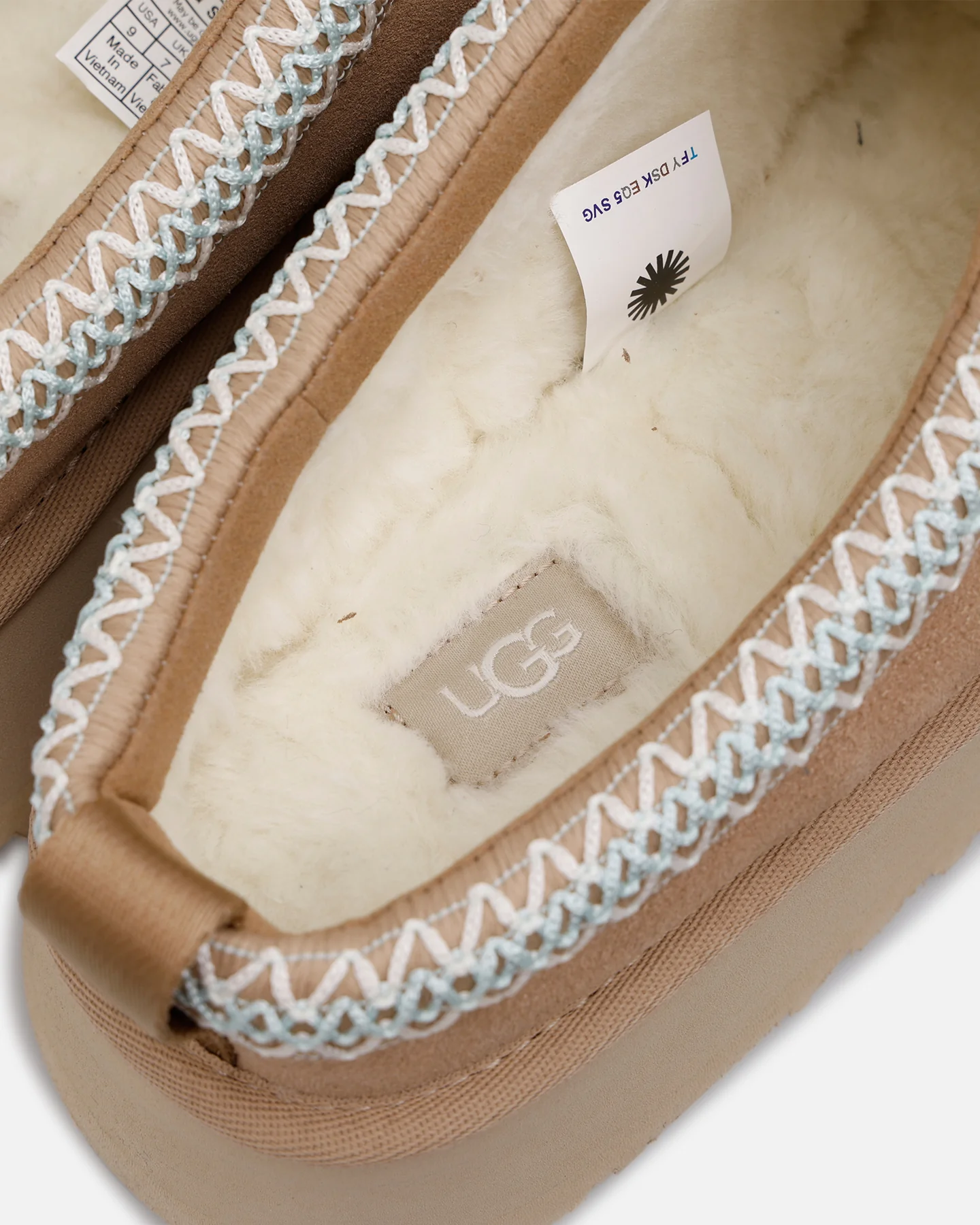 Ugg Boots Women's Tazz Sand - Image 11