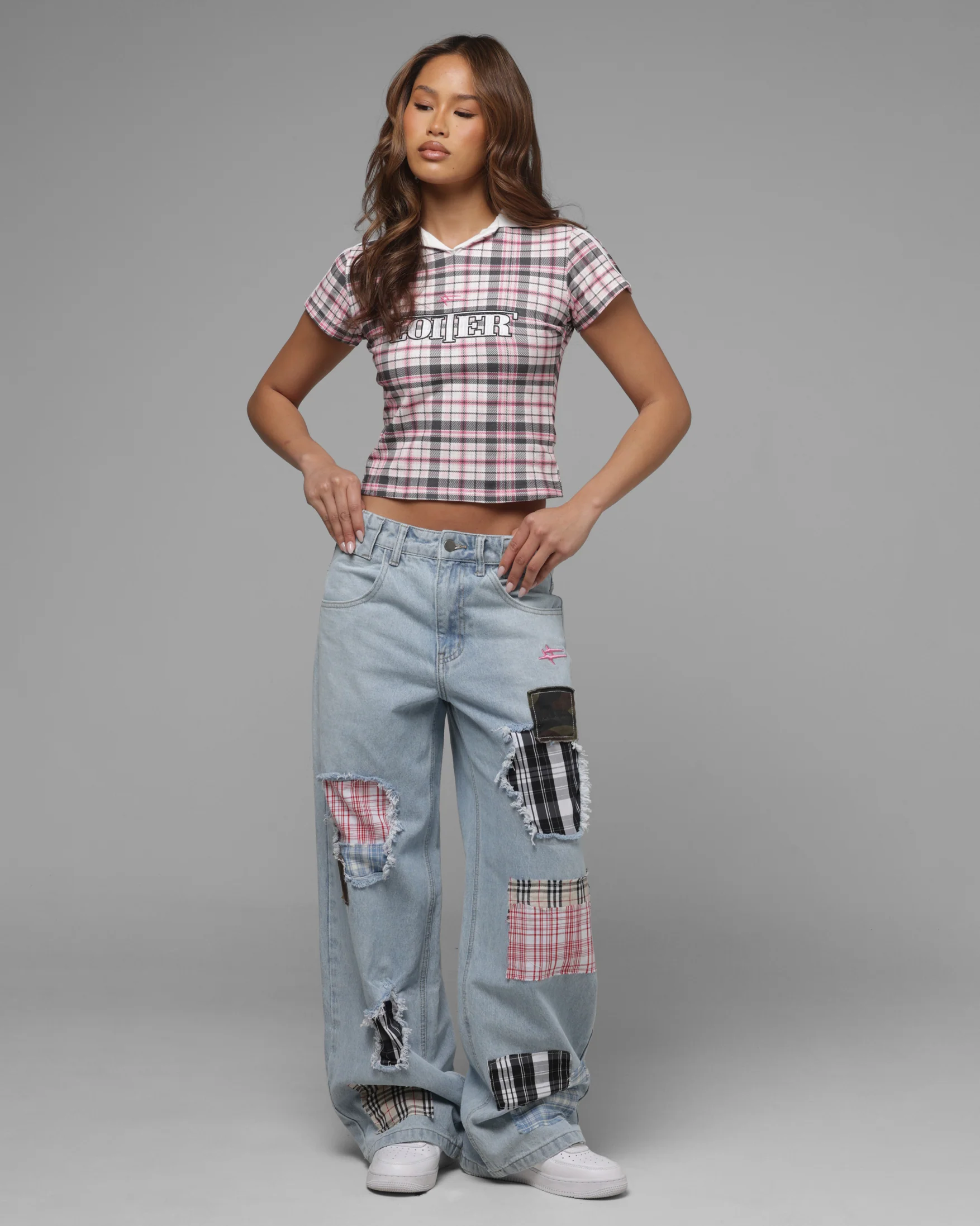 Loiter Women's Unity Crop T-Shirt Pink Plaid - Image 2
