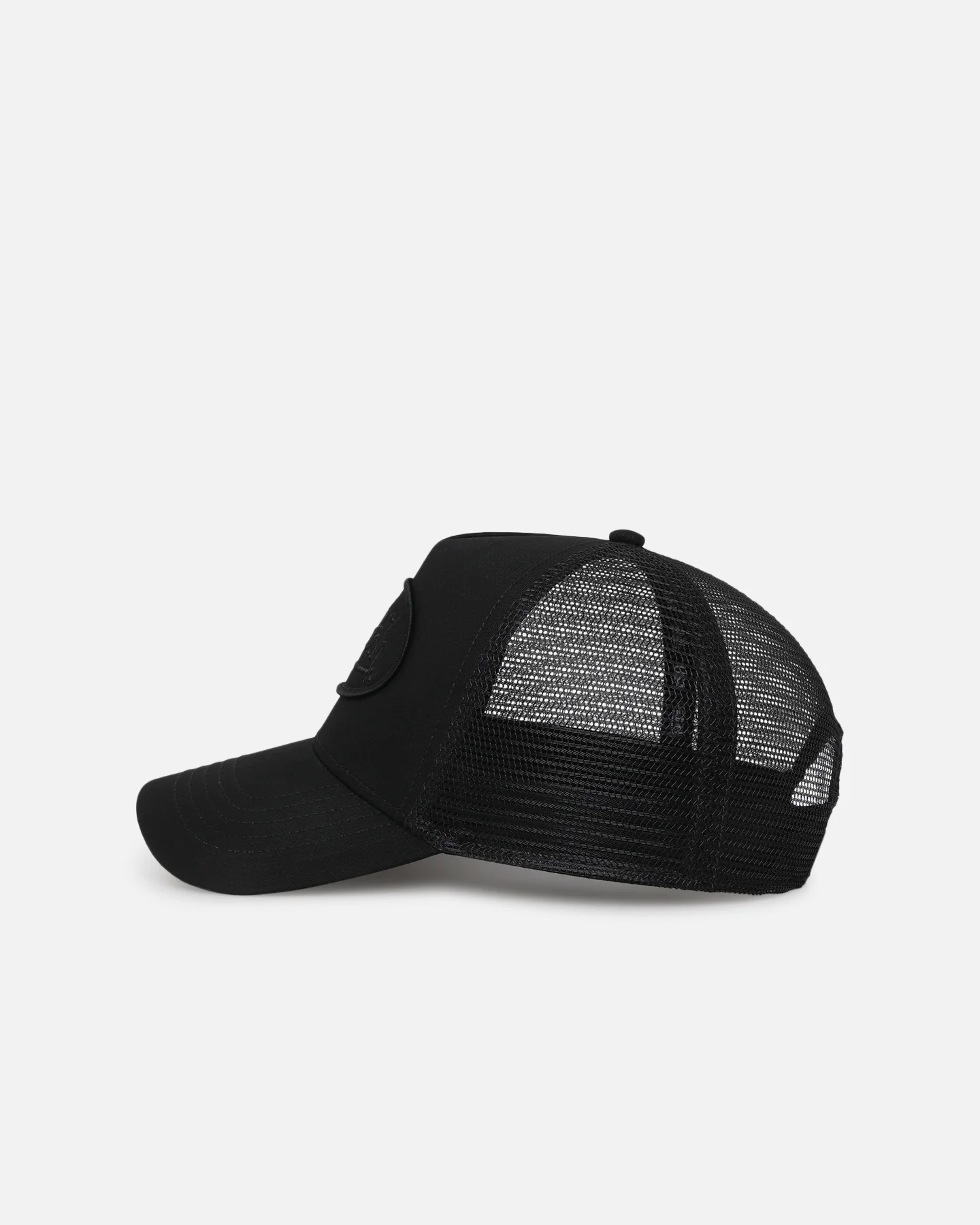Von Dutch Classic Triple Black Trucker Snapback Black - Image 4