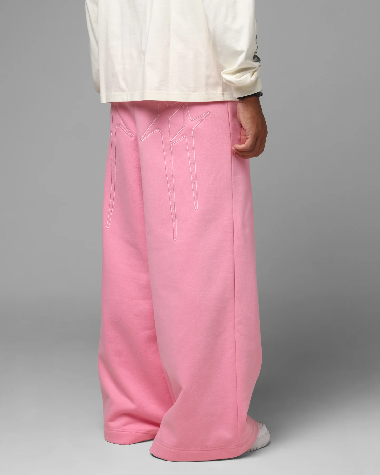 Loiter Weezy Ultra Wide Sweatpants Pink - Image 5
