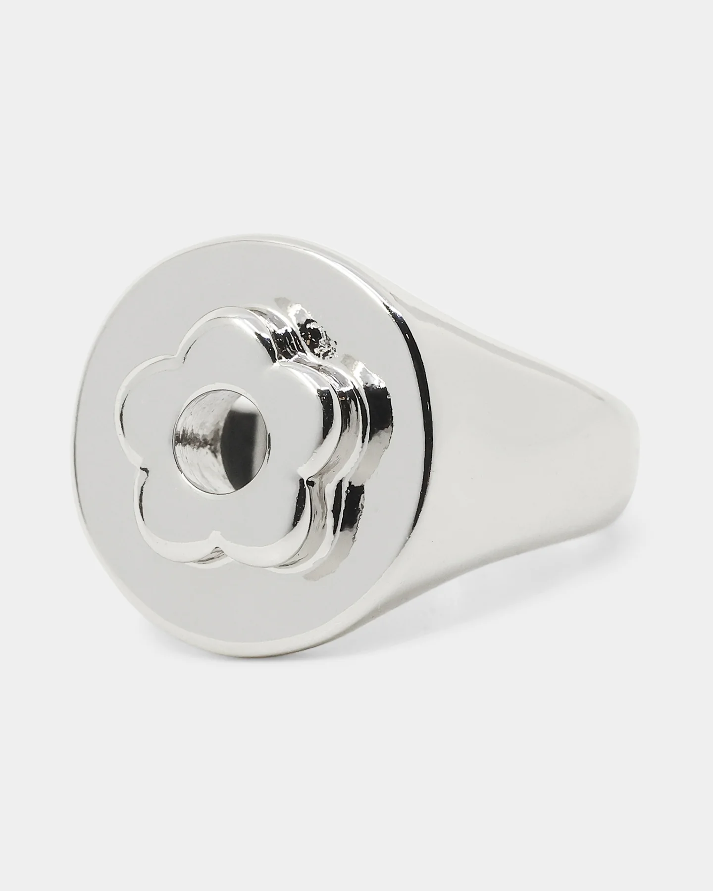 Wild For The Weekend Flower Power Signet Ring (Medium) Silver - Image 4