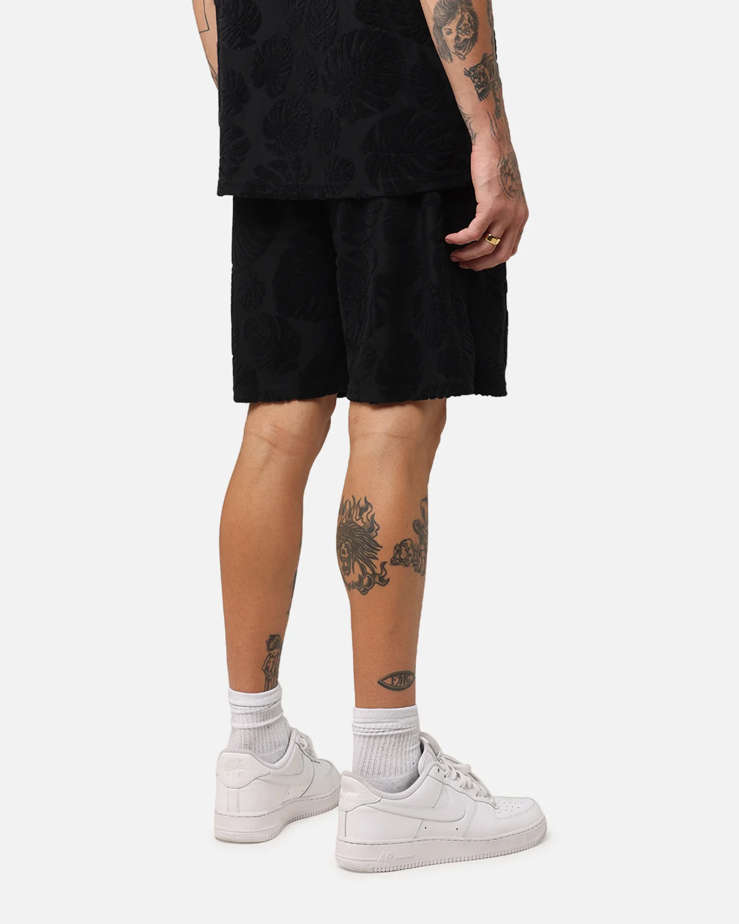 XXIII Dark Amazon Shorts Black - Image 6
