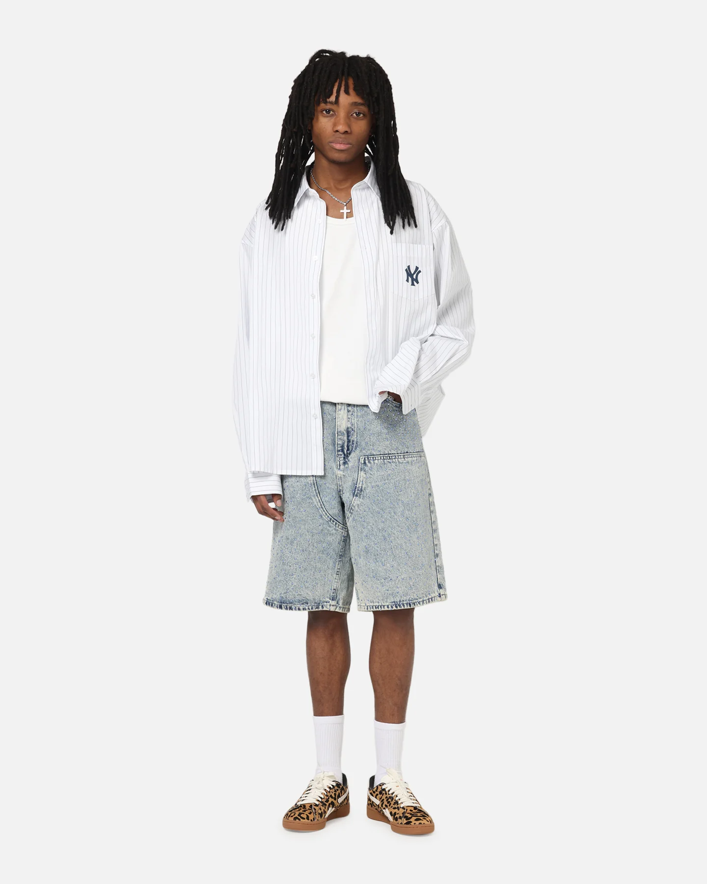XXIII Diamond Buckle Back Jorts Blue Stonewash - Image 2