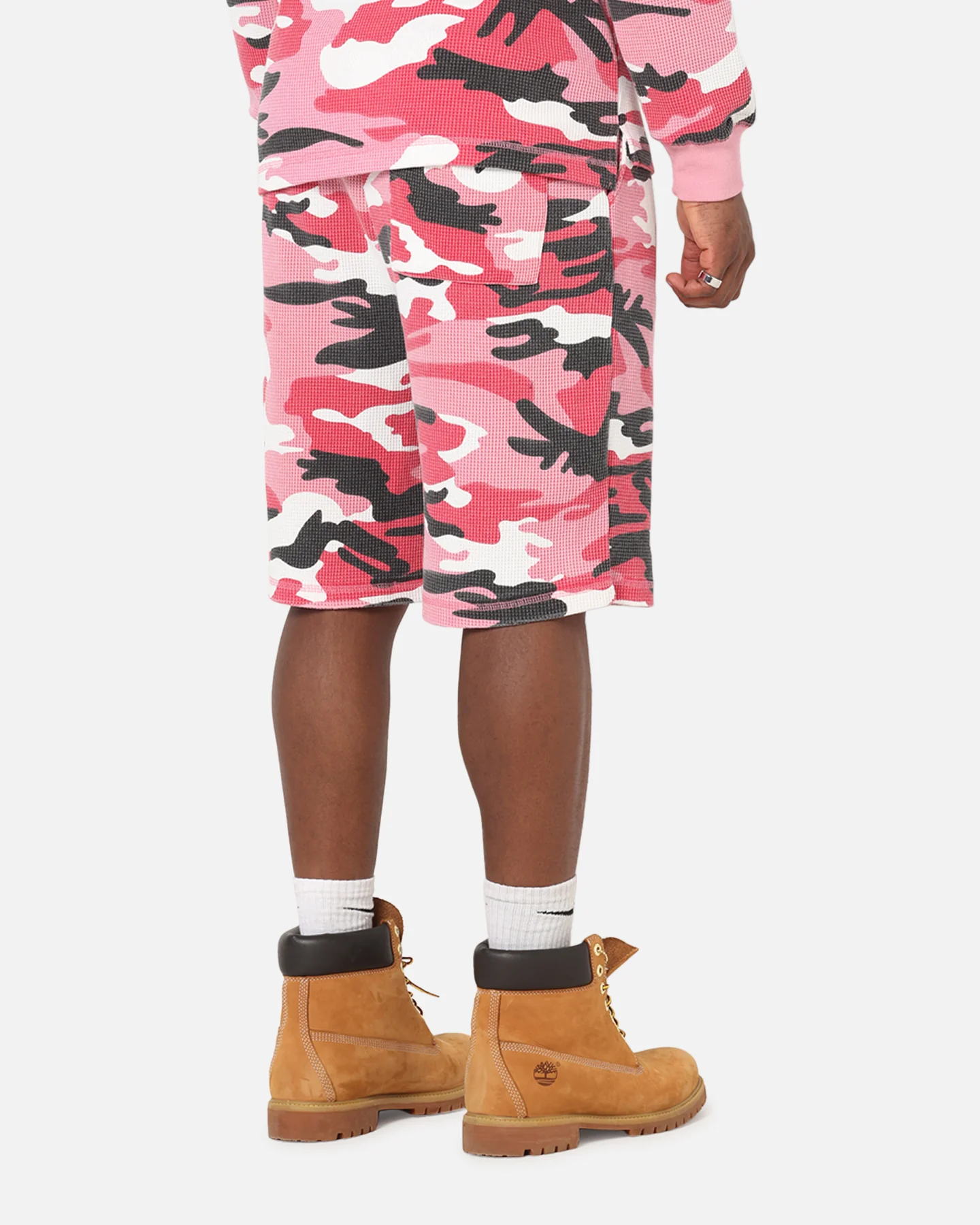 XXIII Printed Thermal Shorts Pink Camo - Image 5