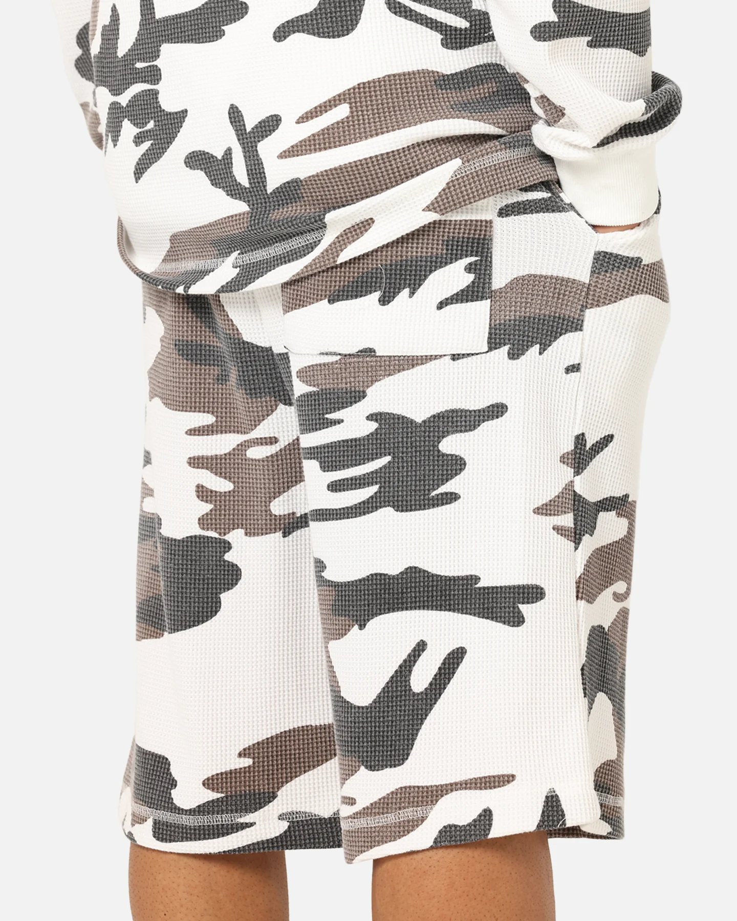 XXIII Printed Thermal Shorts Snow Camo - Image 4