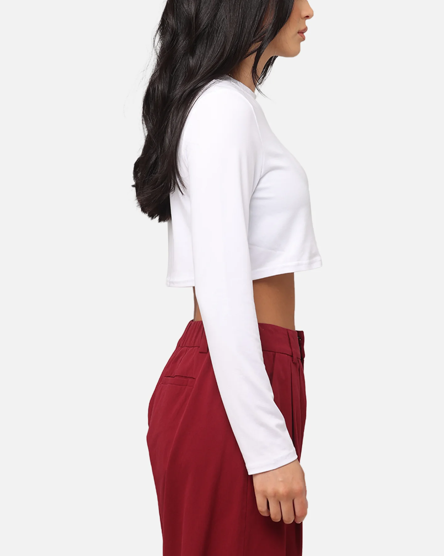 XXIII Women's Serene Long Sleeve Crop T-Shirt White - Image 4